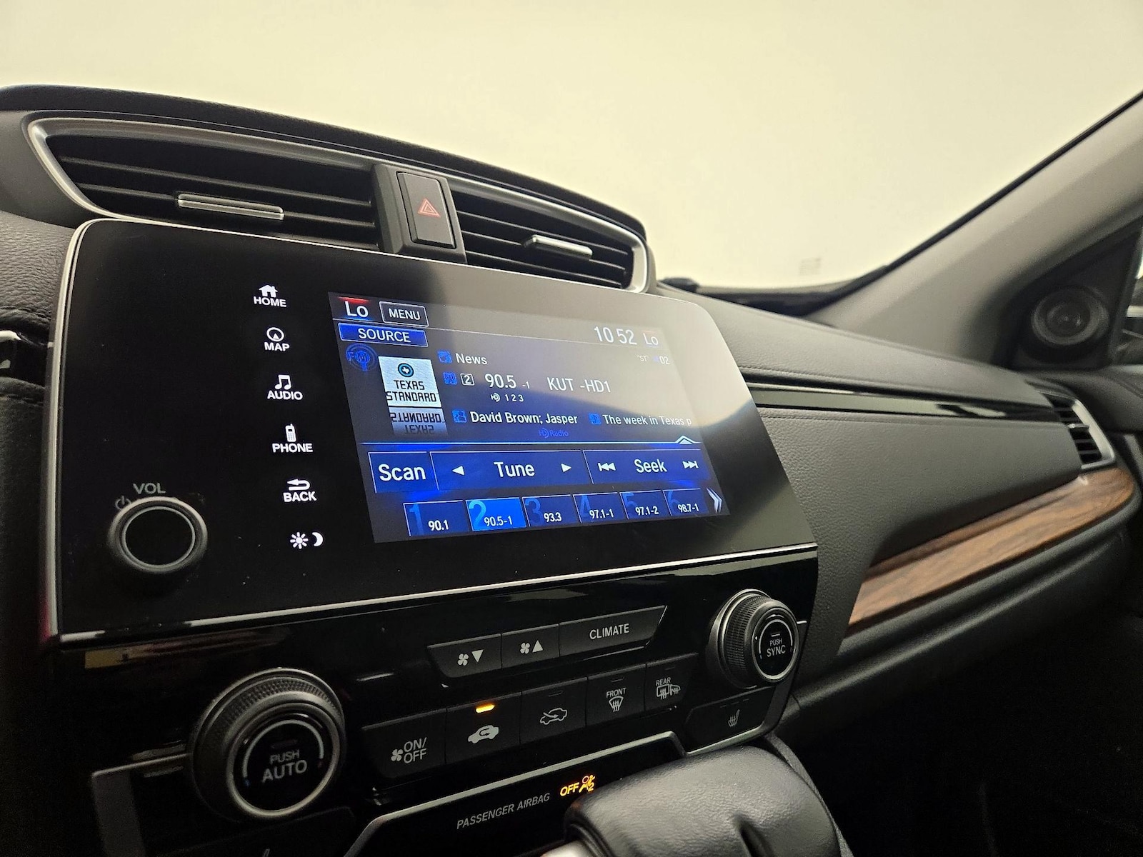 2019 Honda CR-V Touring - Photo 17