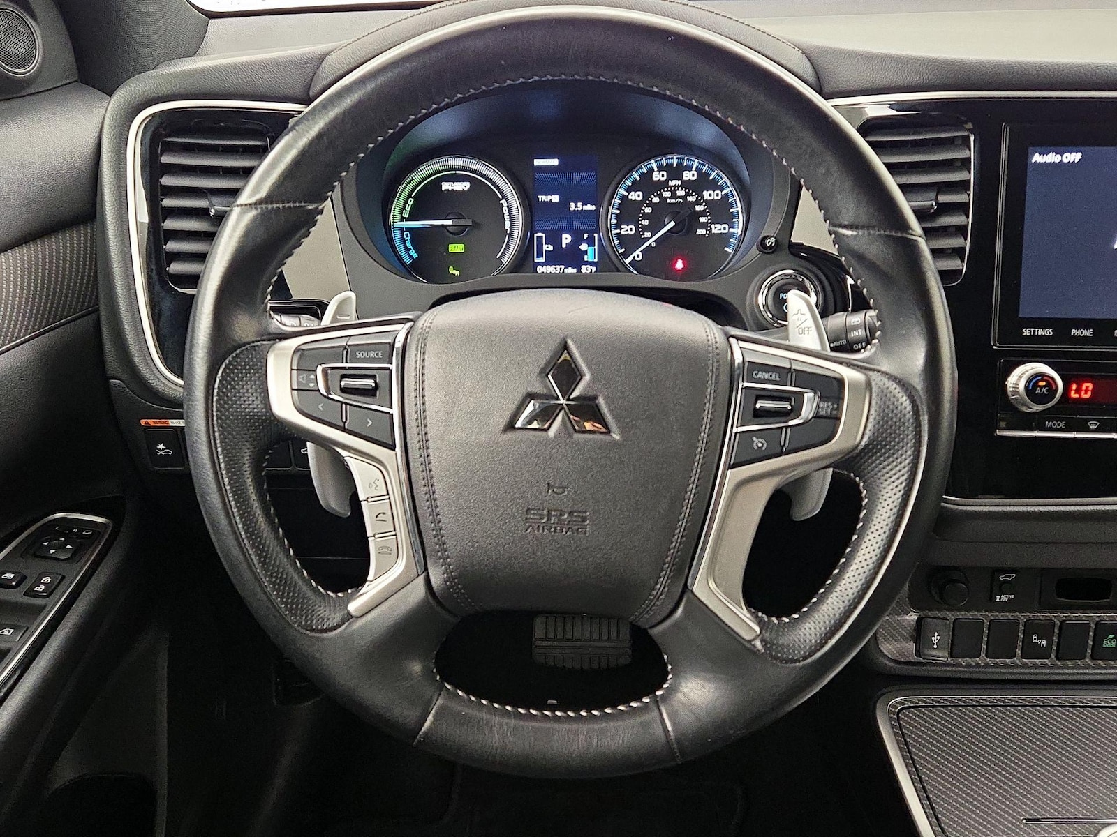2020 Mitsubishi Outlander SEL - Photo 11