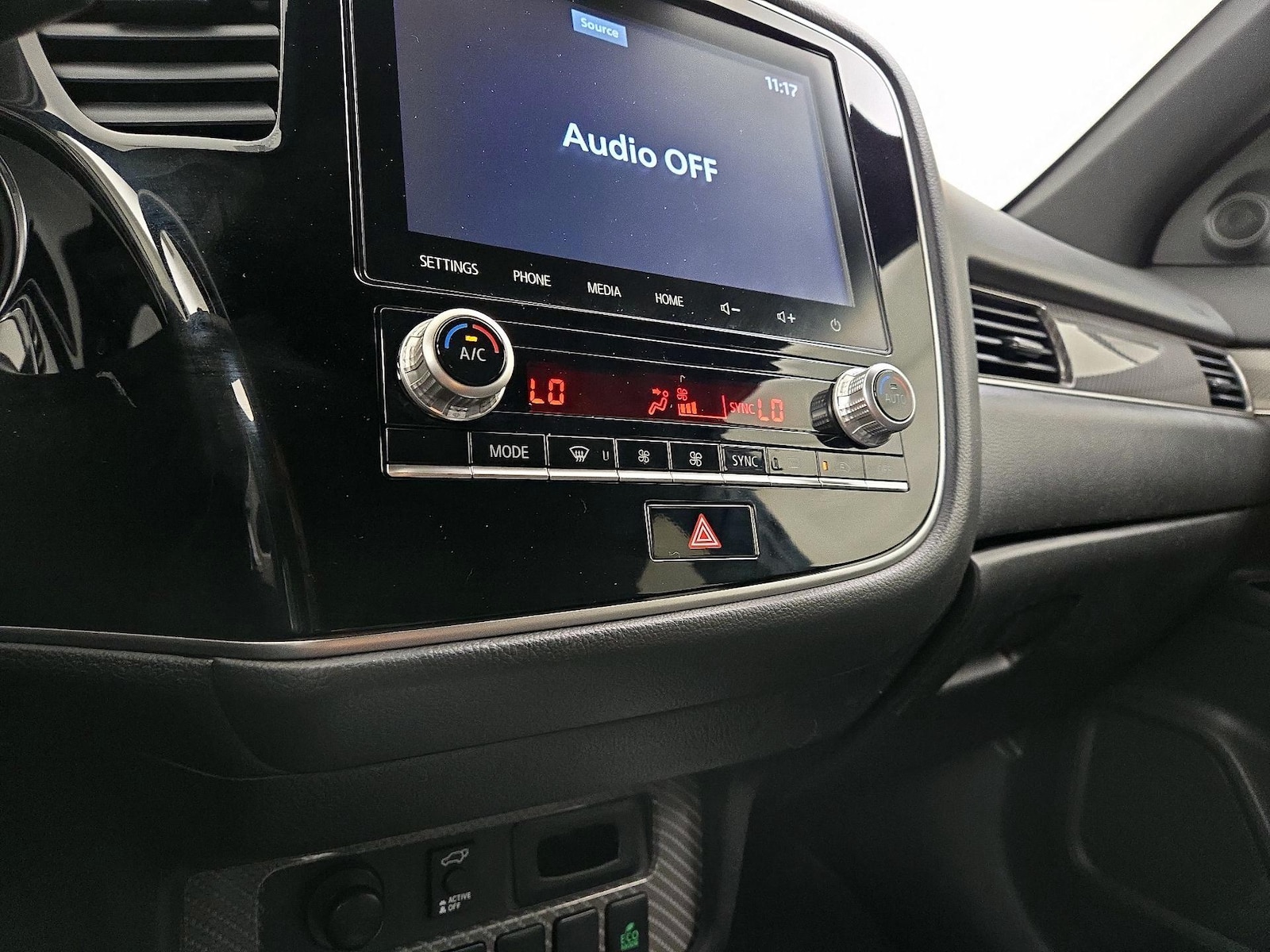 2020 Mitsubishi Outlander SEL - Photo 17