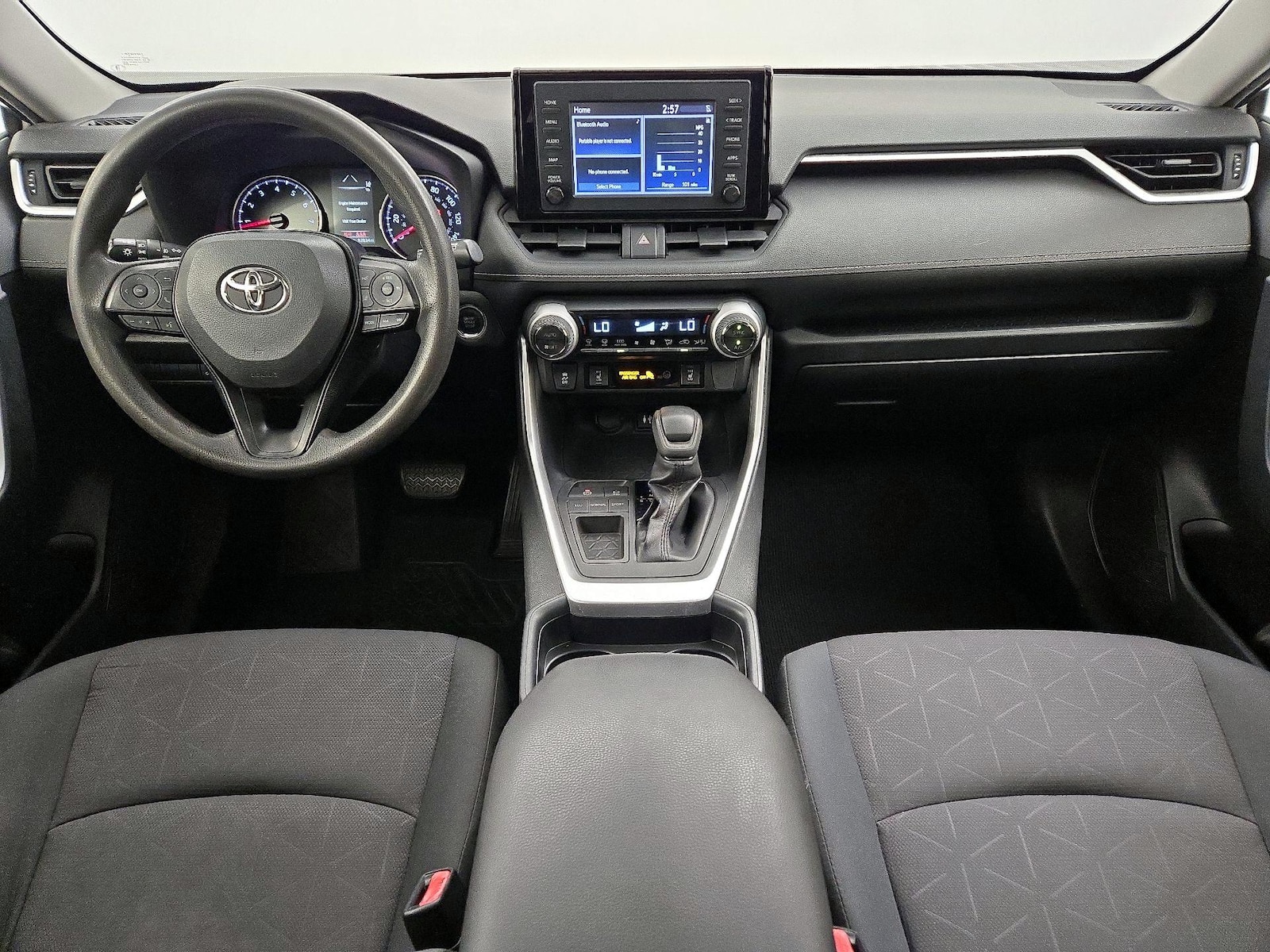 2019 Toyota RAV4 XLE - Photo 10