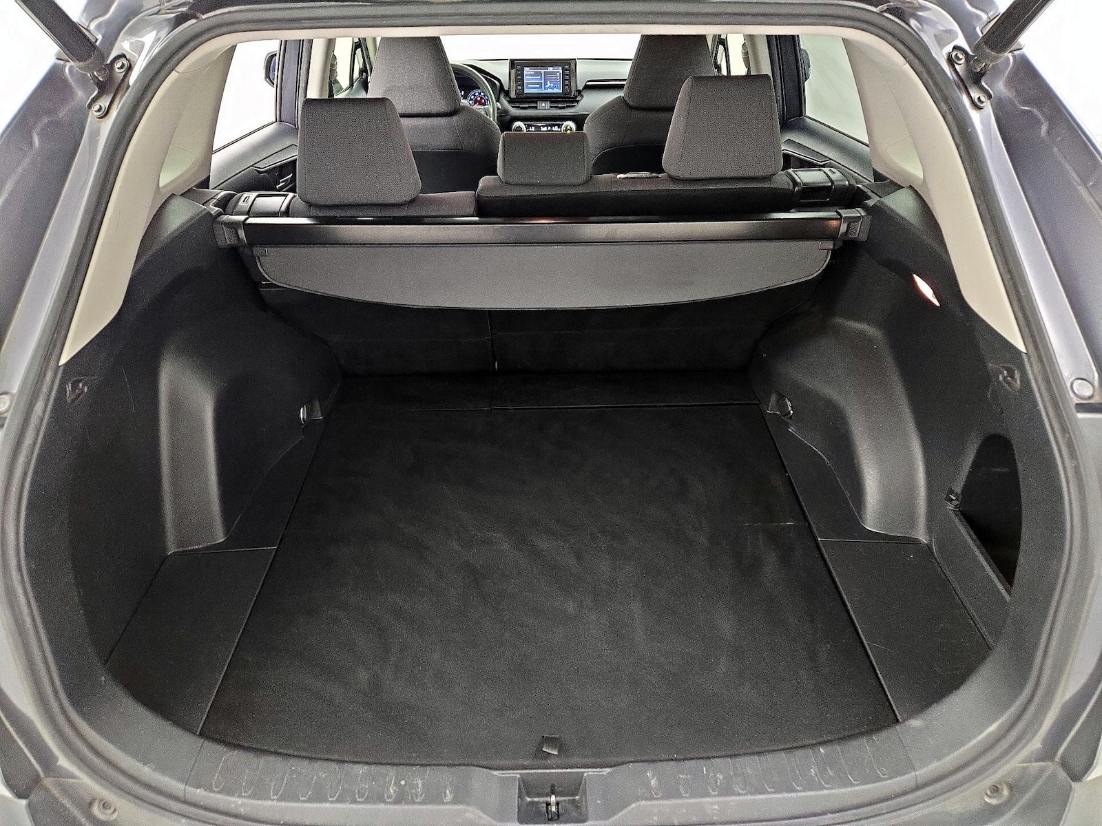 2019 Toyota RAV4 XLE - Photo 22