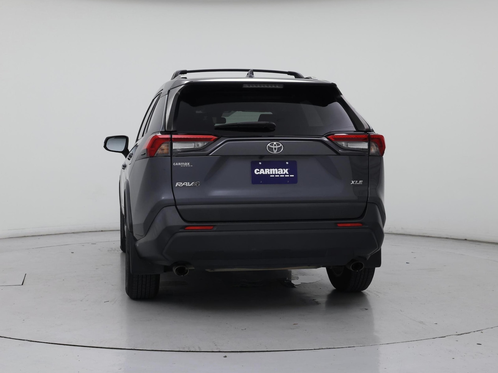 2019 Toyota RAV4 XLE - Photo 7