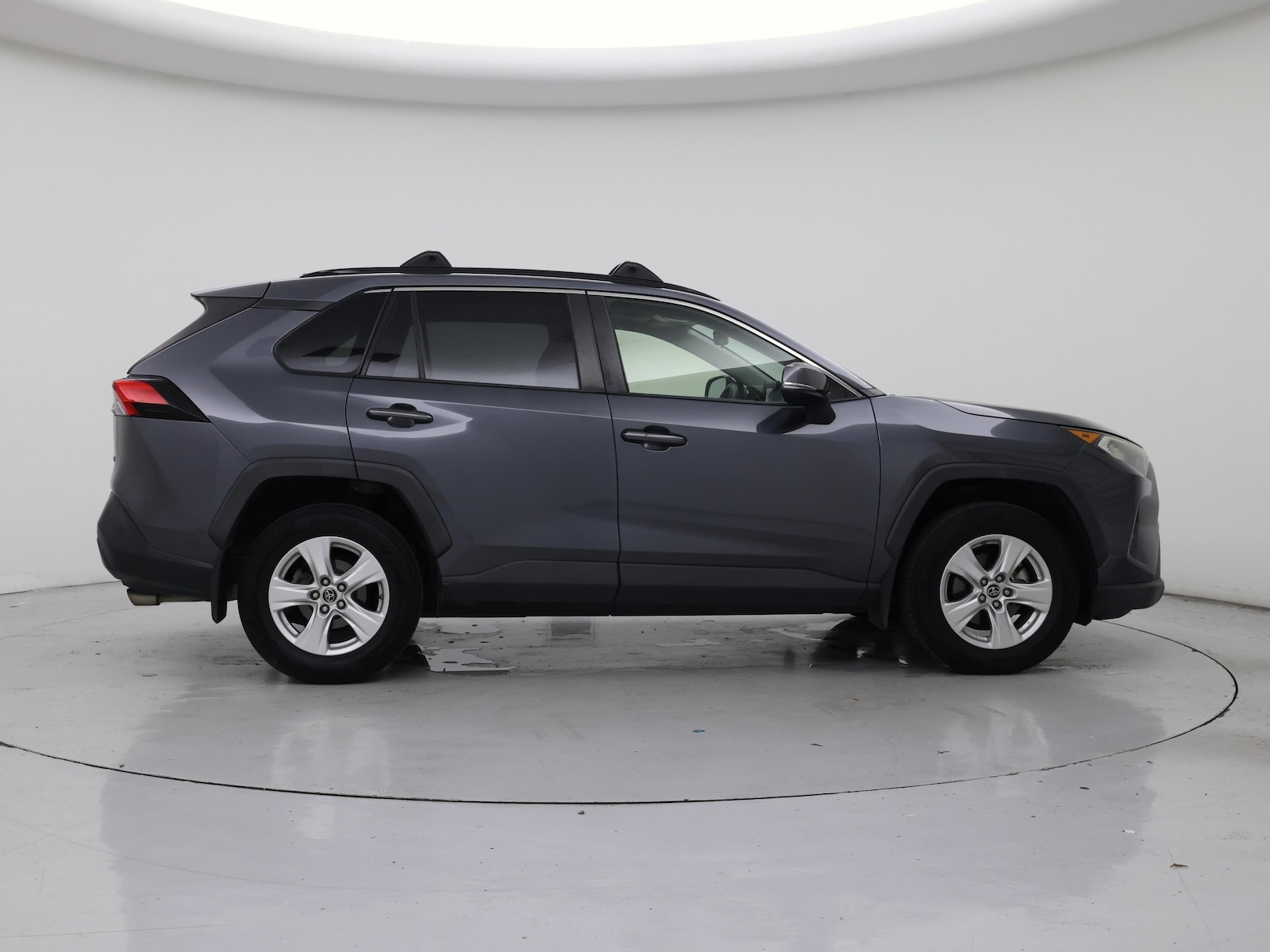 2019 Toyota RAV4 XLE - Photo 8