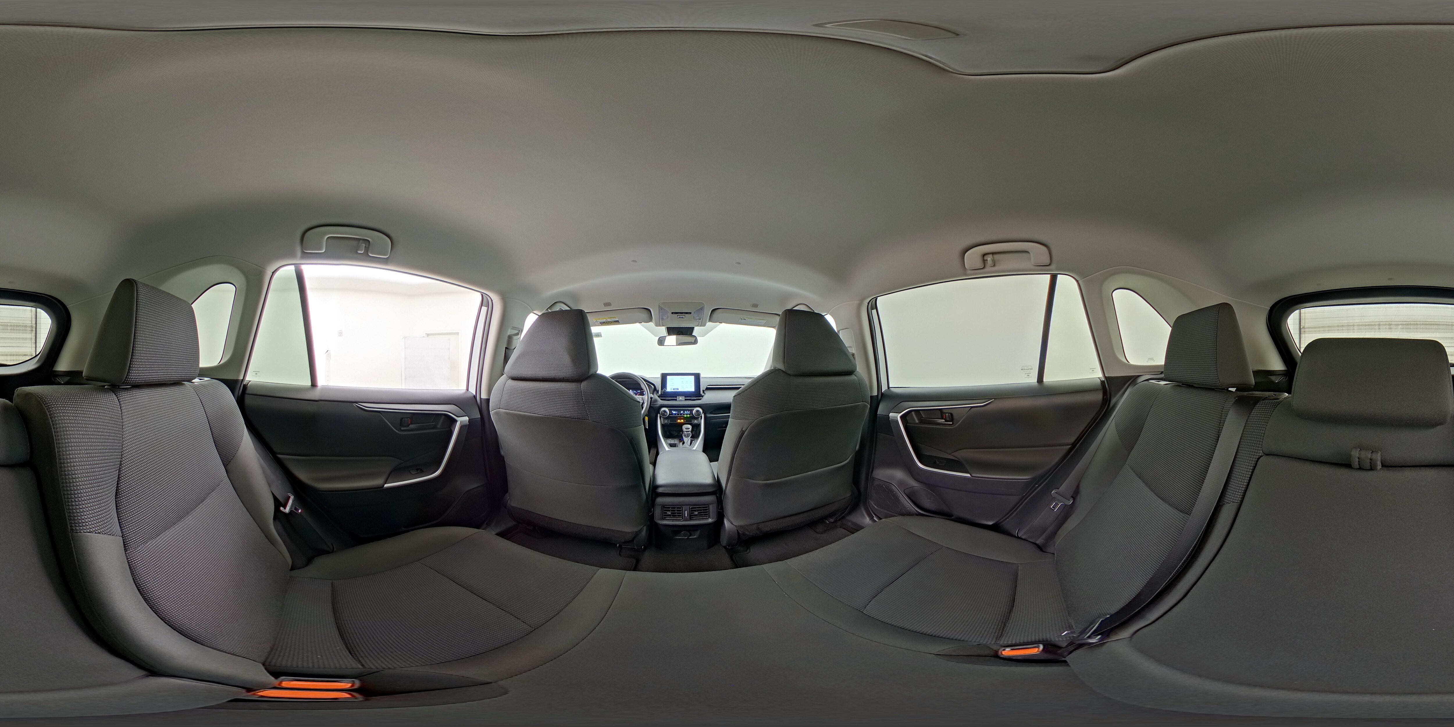 2025 Toyota RAV4 LE - Photo 25