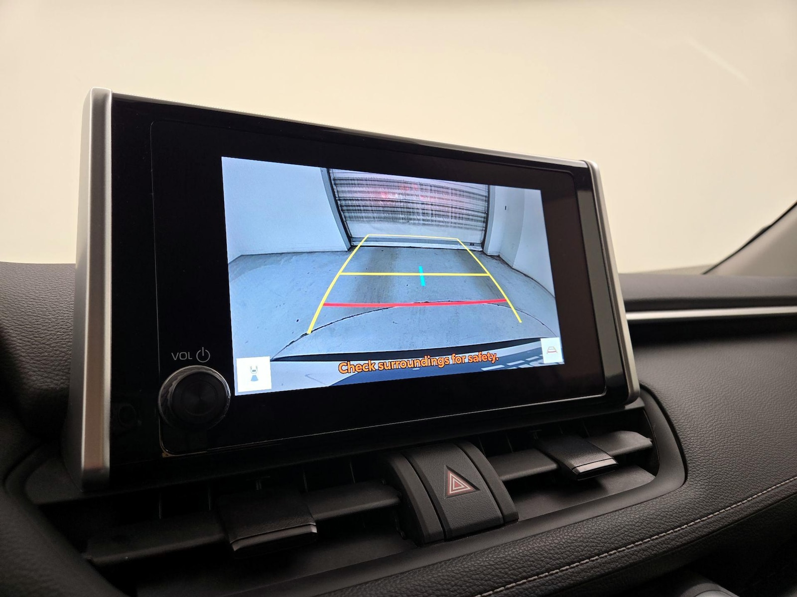 2025 Toyota RAV4 LE - Photo 15