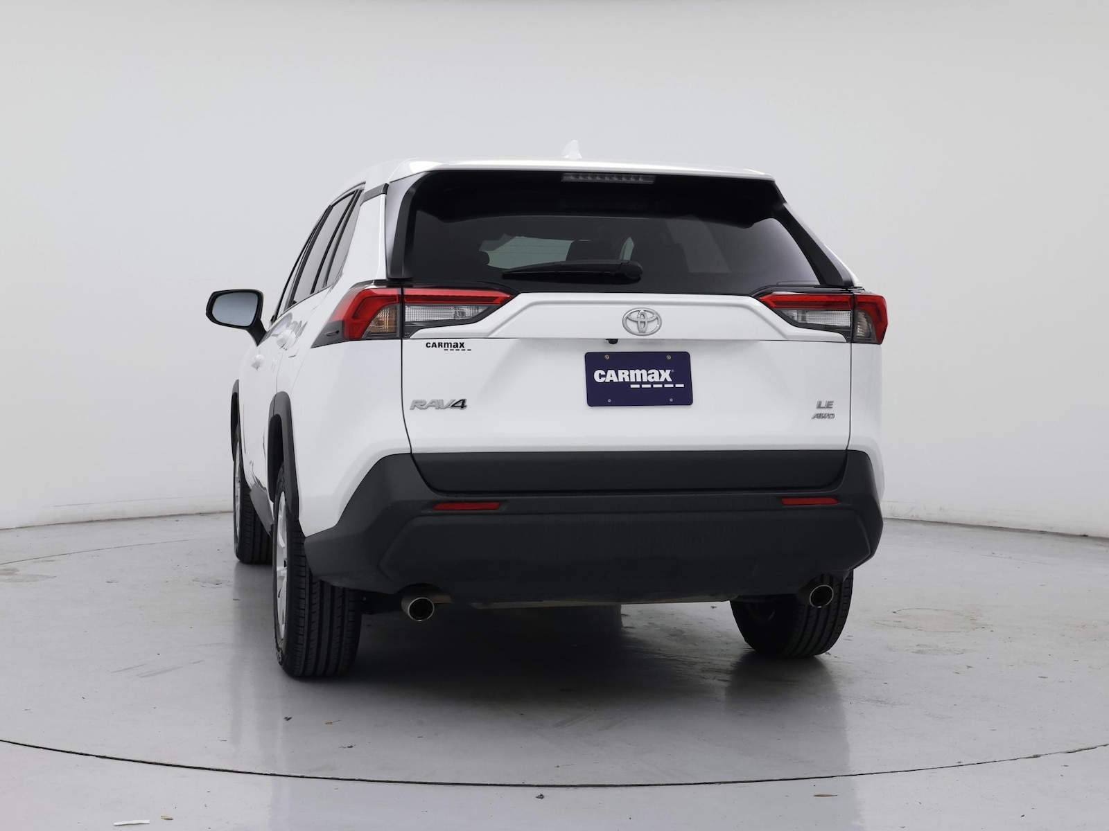2025 Toyota RAV4 LE - Photo 7