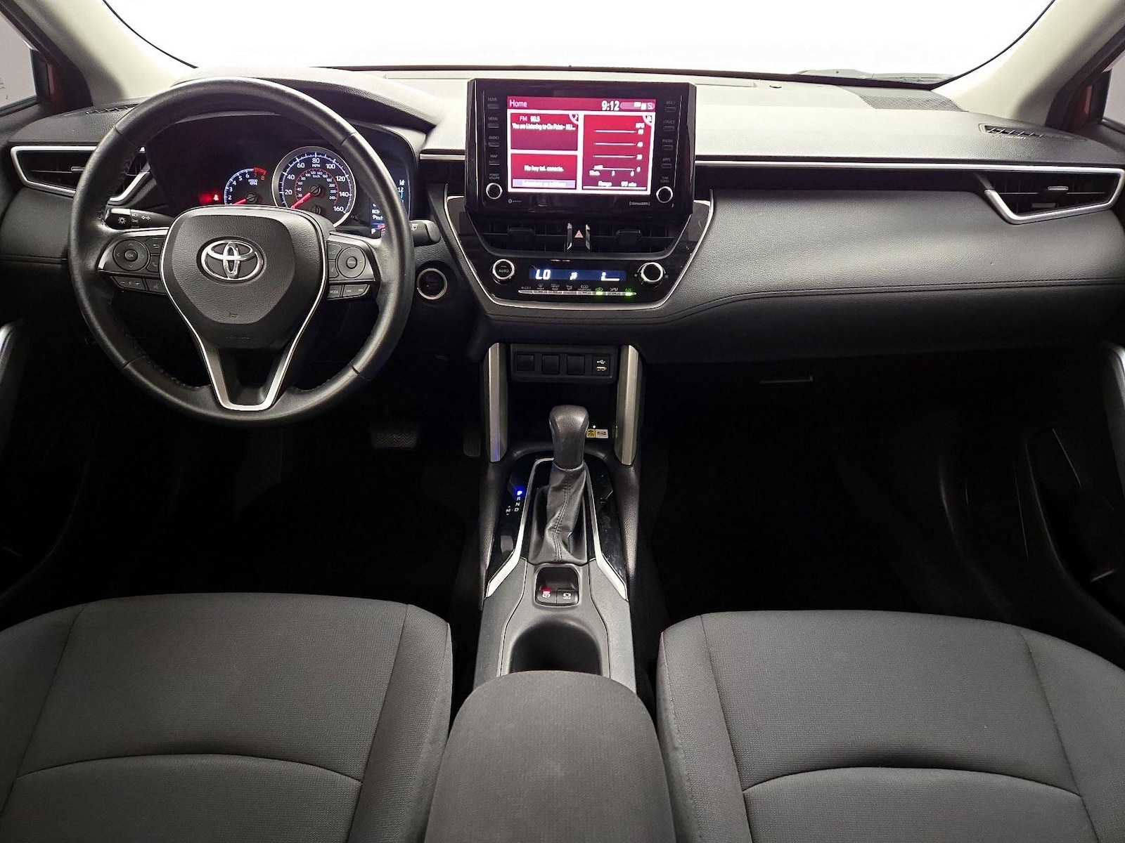 2022 Toyota Corolla Cross LE - Photo 10