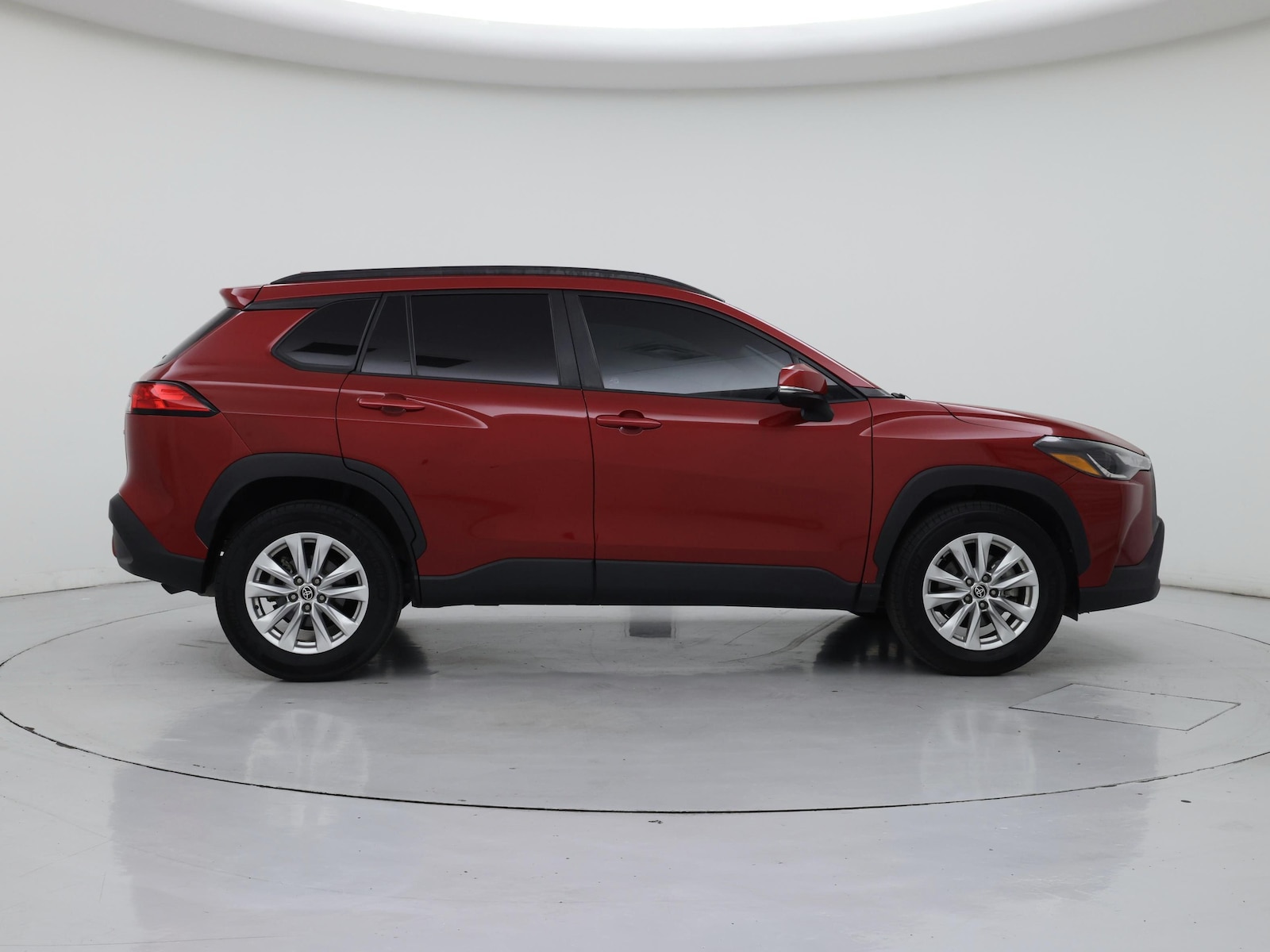 2022 Toyota Corolla Cross LE - Photo 8