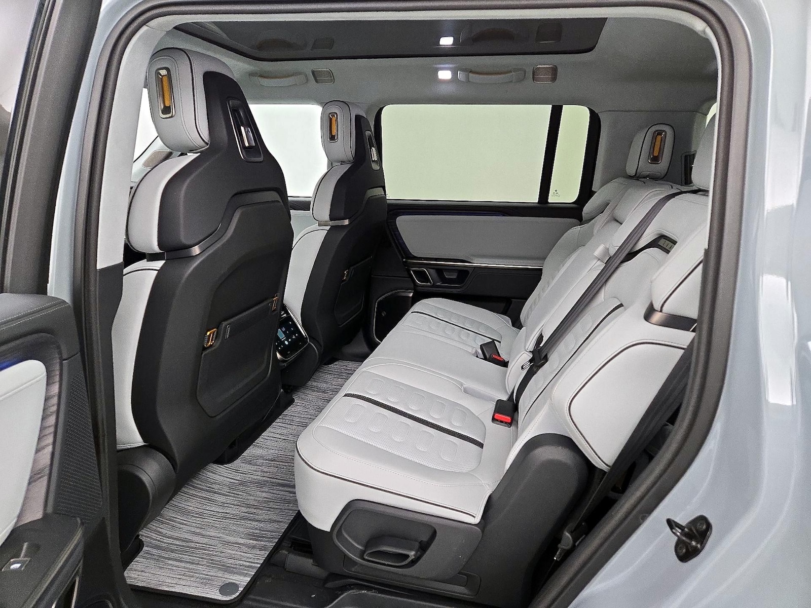 Rear Air Conditioning