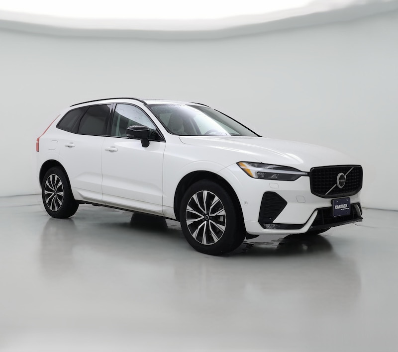 2024 Volvo XC60 B5 Plus Dark Theme