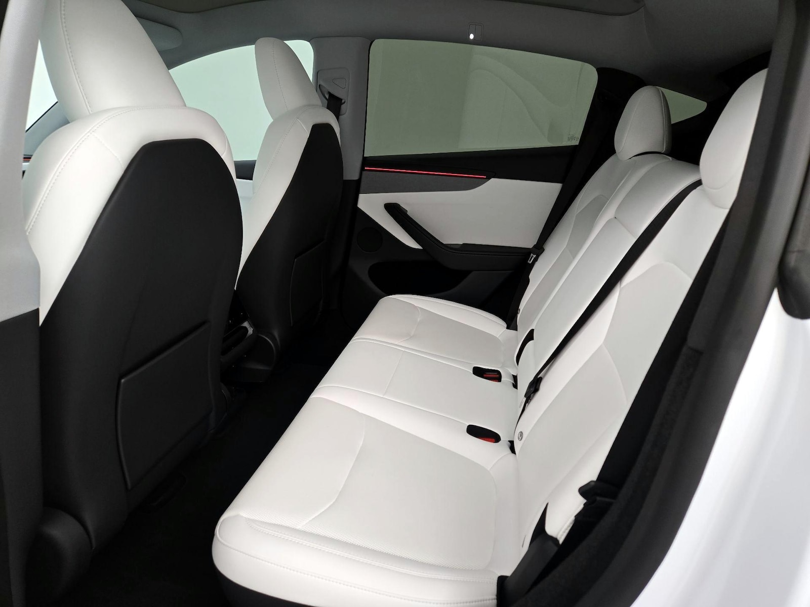 2026 Tesla Model Y Long Range - Photo 21