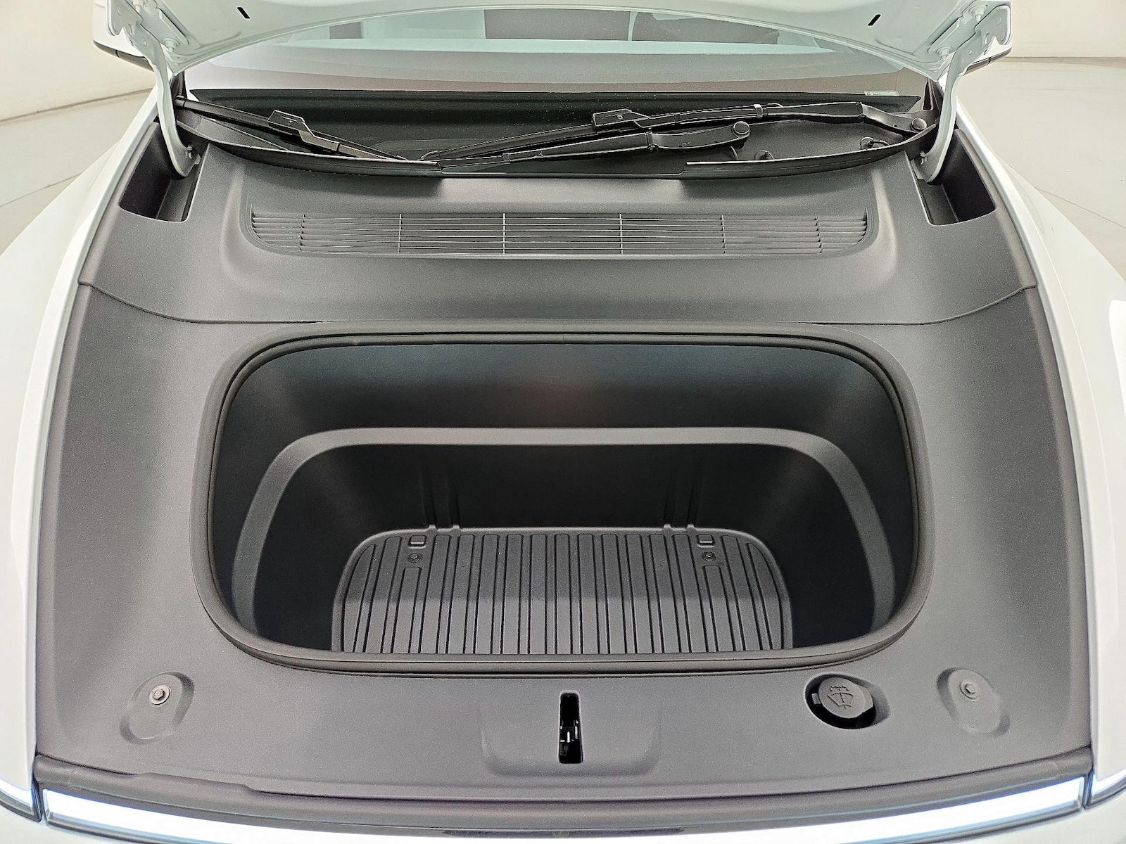 2026 Tesla Model Y Long Range - Photo 23