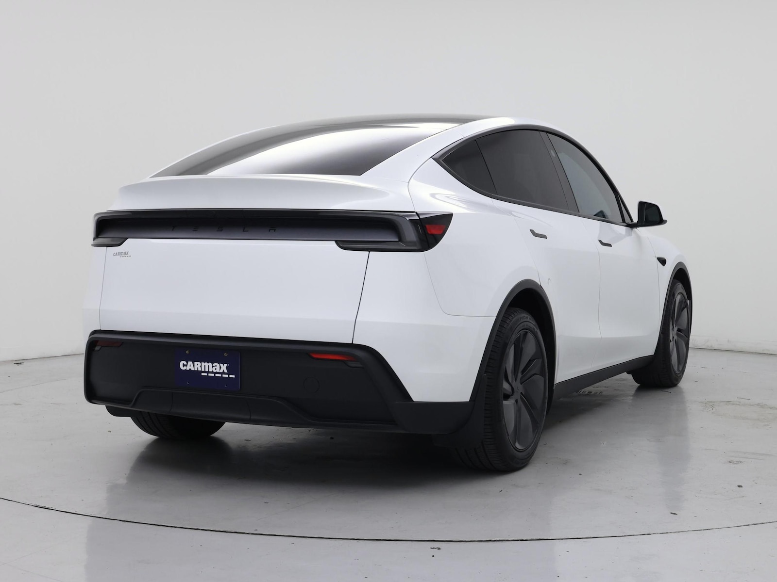 2026 Tesla Model Y Long Range - Photo 9