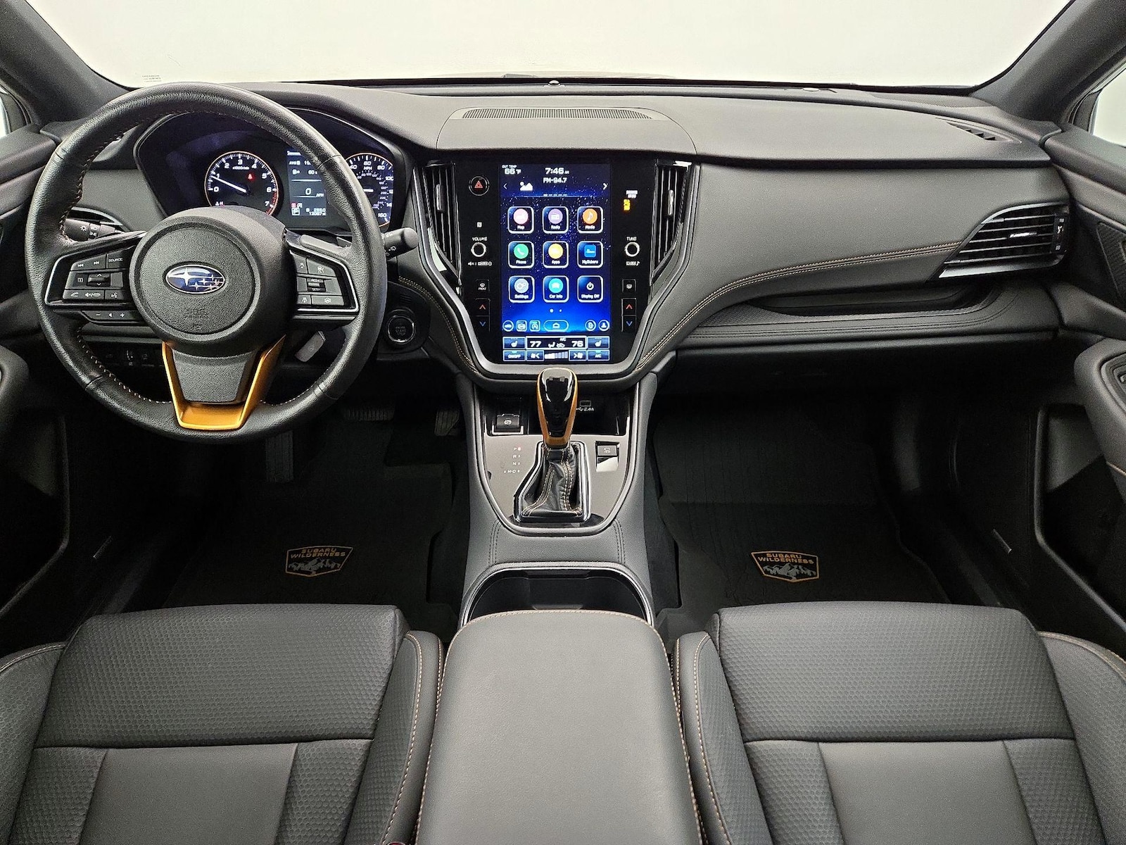 Apple CarPlay® & Android Auto™