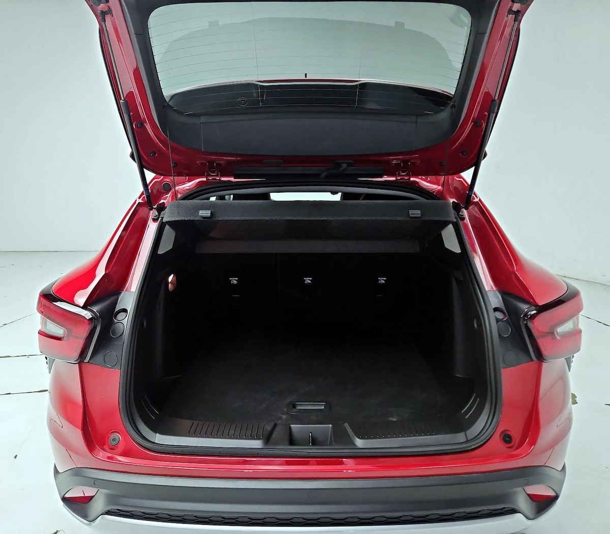 Trunk/Cargo (Seats Up)