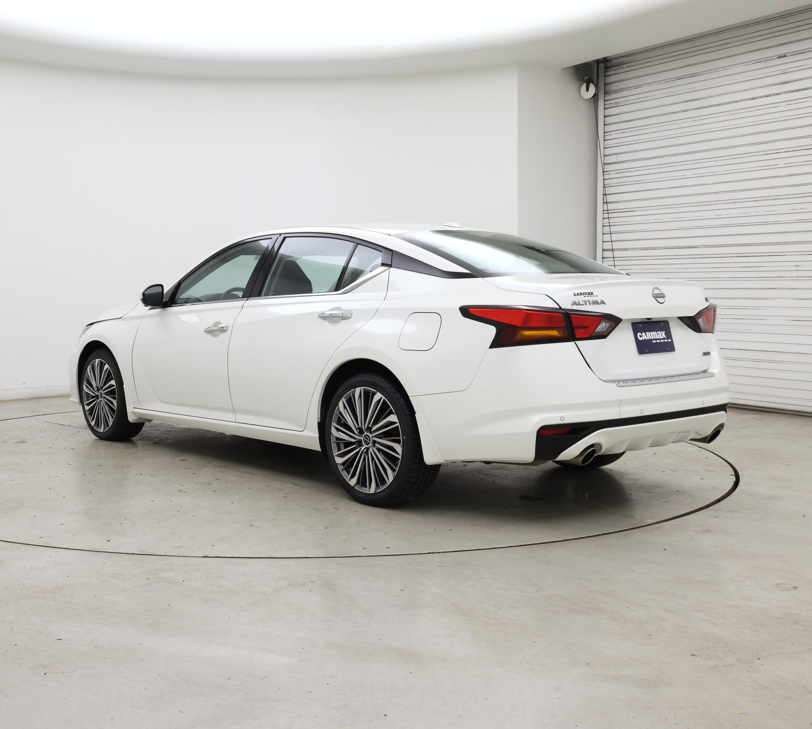 Thumbnail: 2023 Nissan Altima - 2