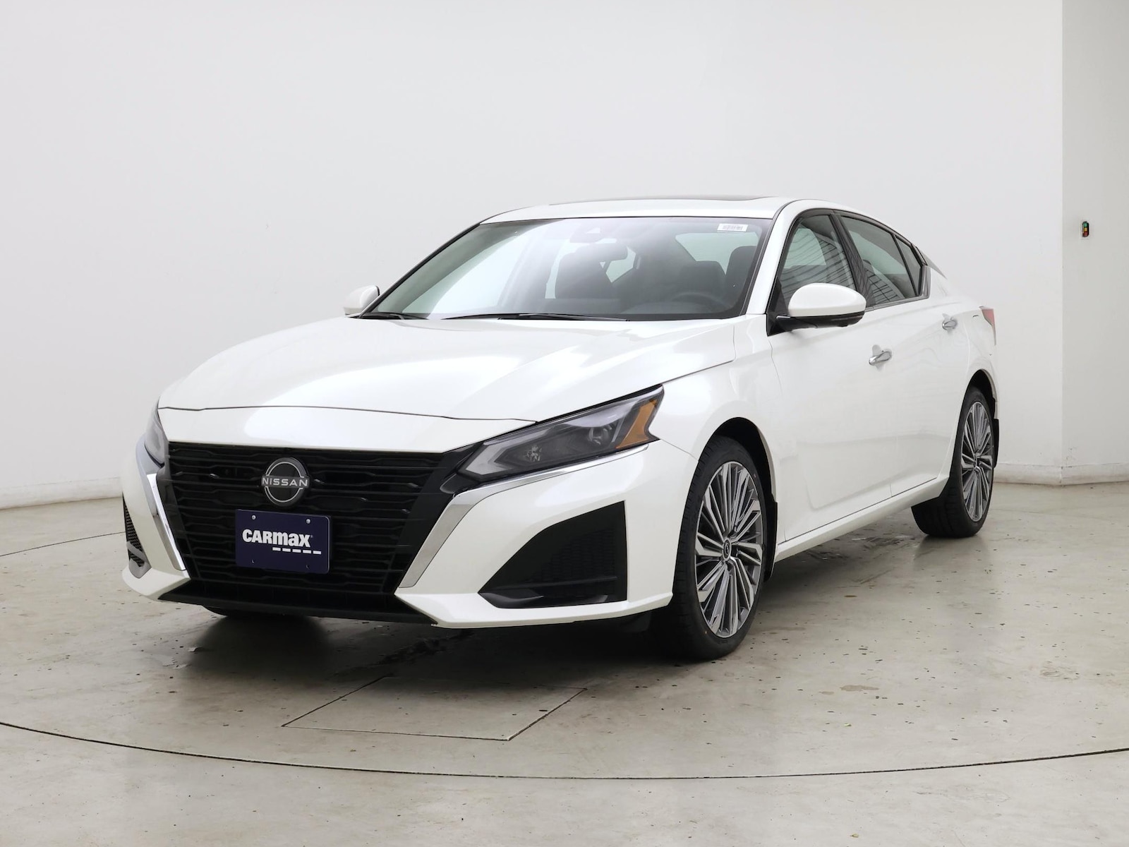 2023 Nissan Altima SL - Photo 5