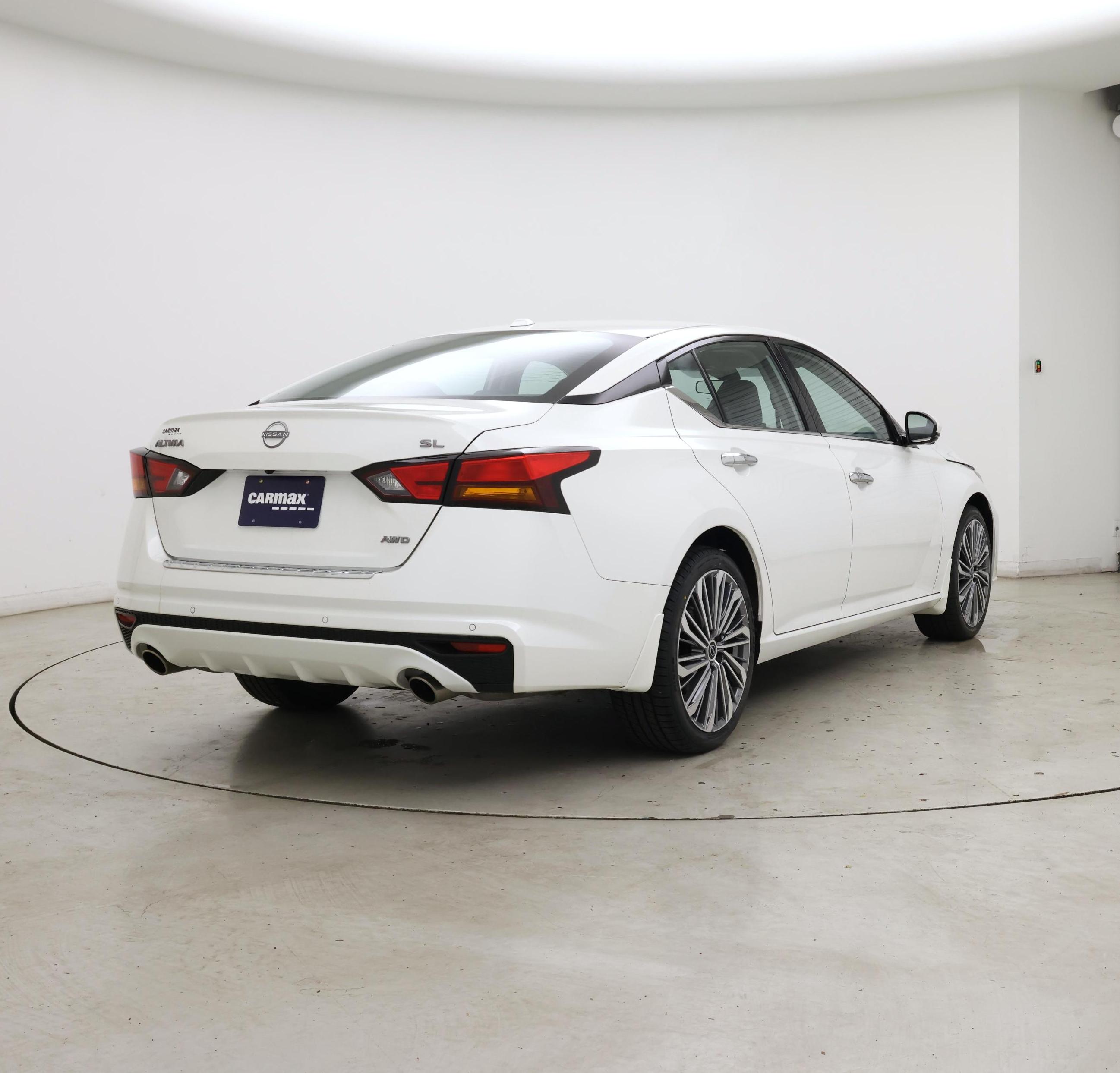 Thumbnail: 2023 Nissan Altima - 8