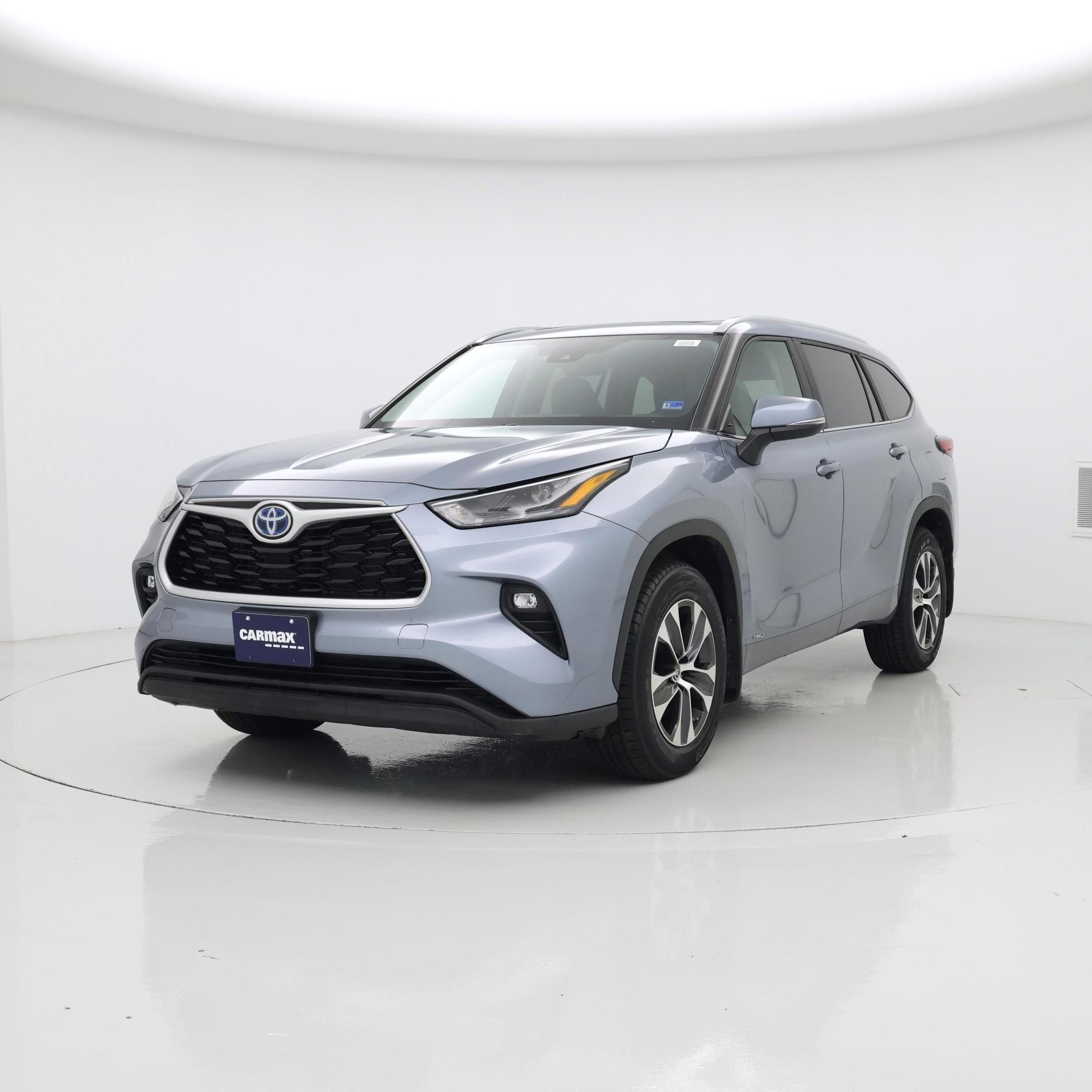 Thumbnail: 2023 Toyota Highlander - 4