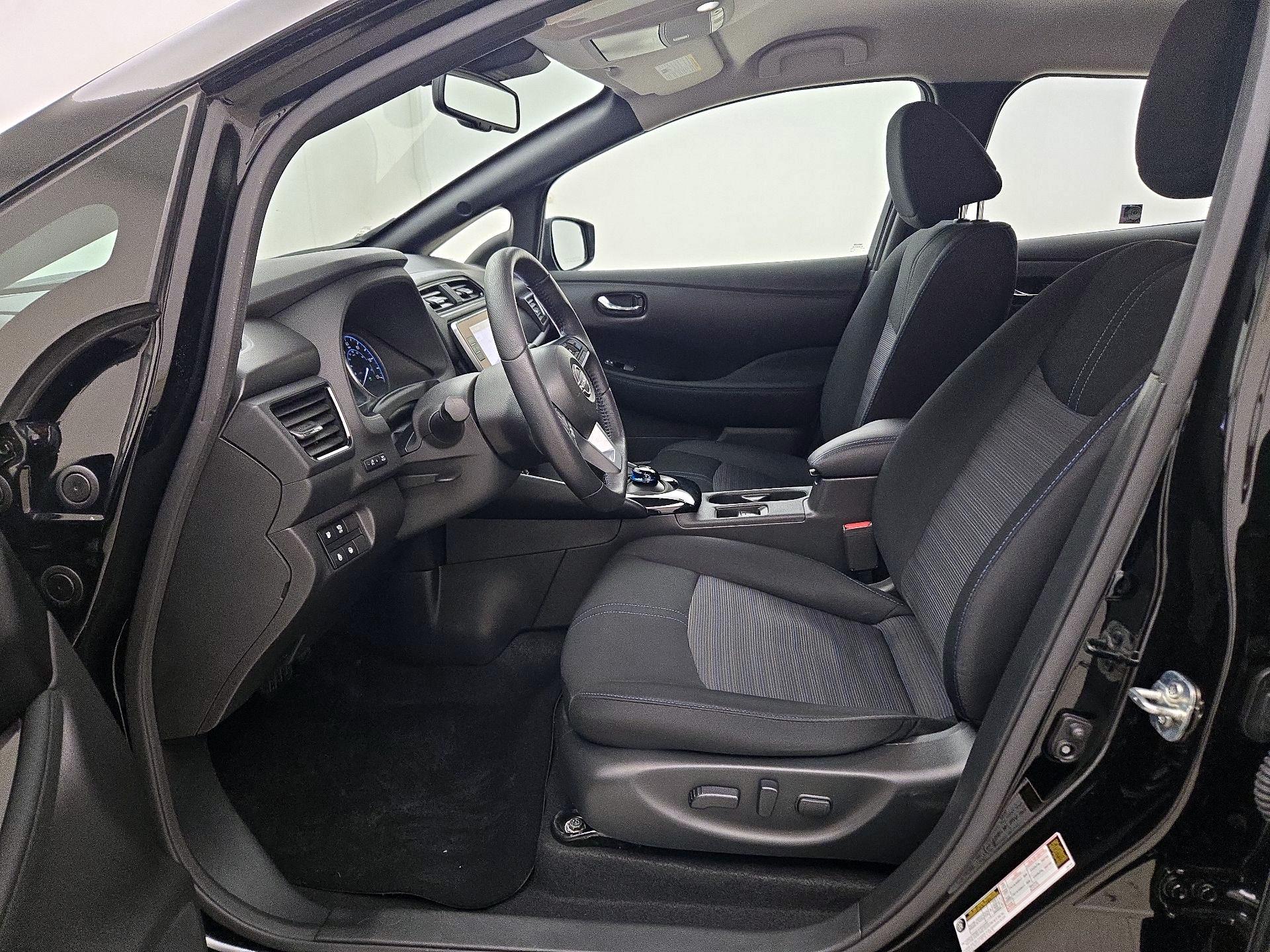 Thumbnail: 2024 Nissan Leaf - 11