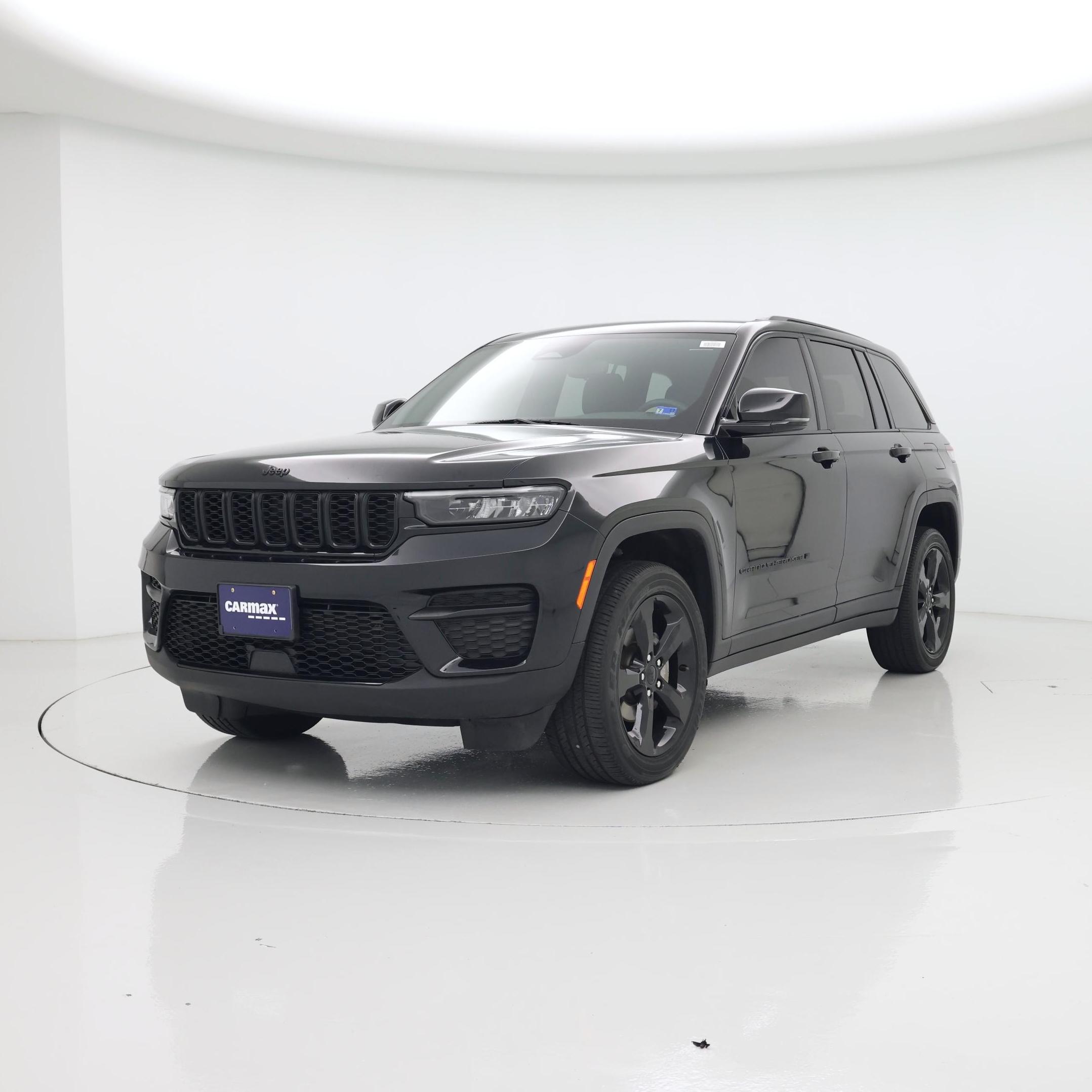 Thumbnail: 2023 Jeep Grand Cherokee - 4