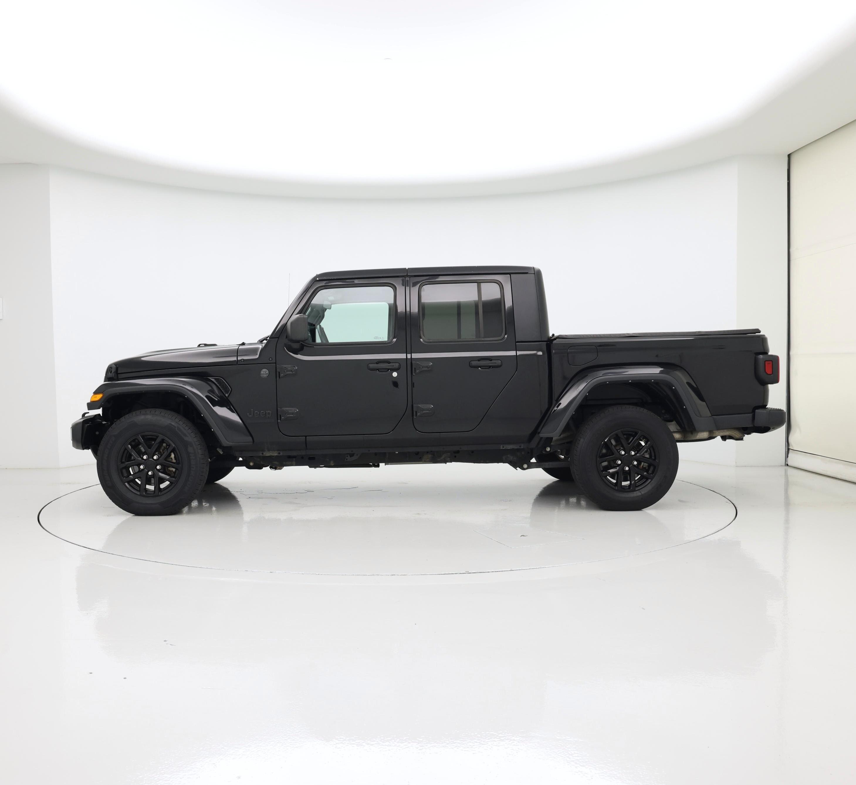 Thumbnail: 2022 Jeep Gladiator - 3