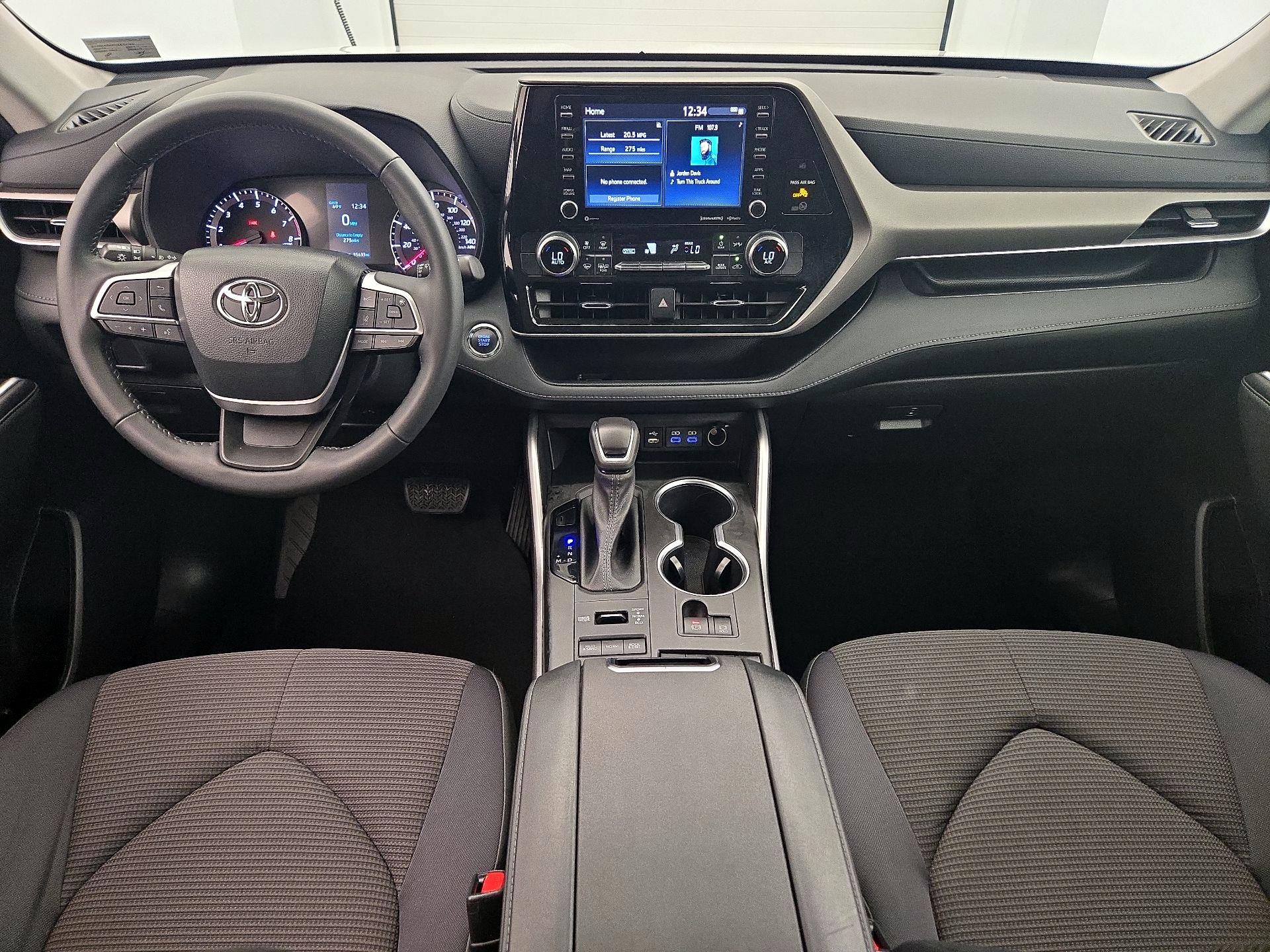 Thumbnail: 2022 Toyota Highlander - 9