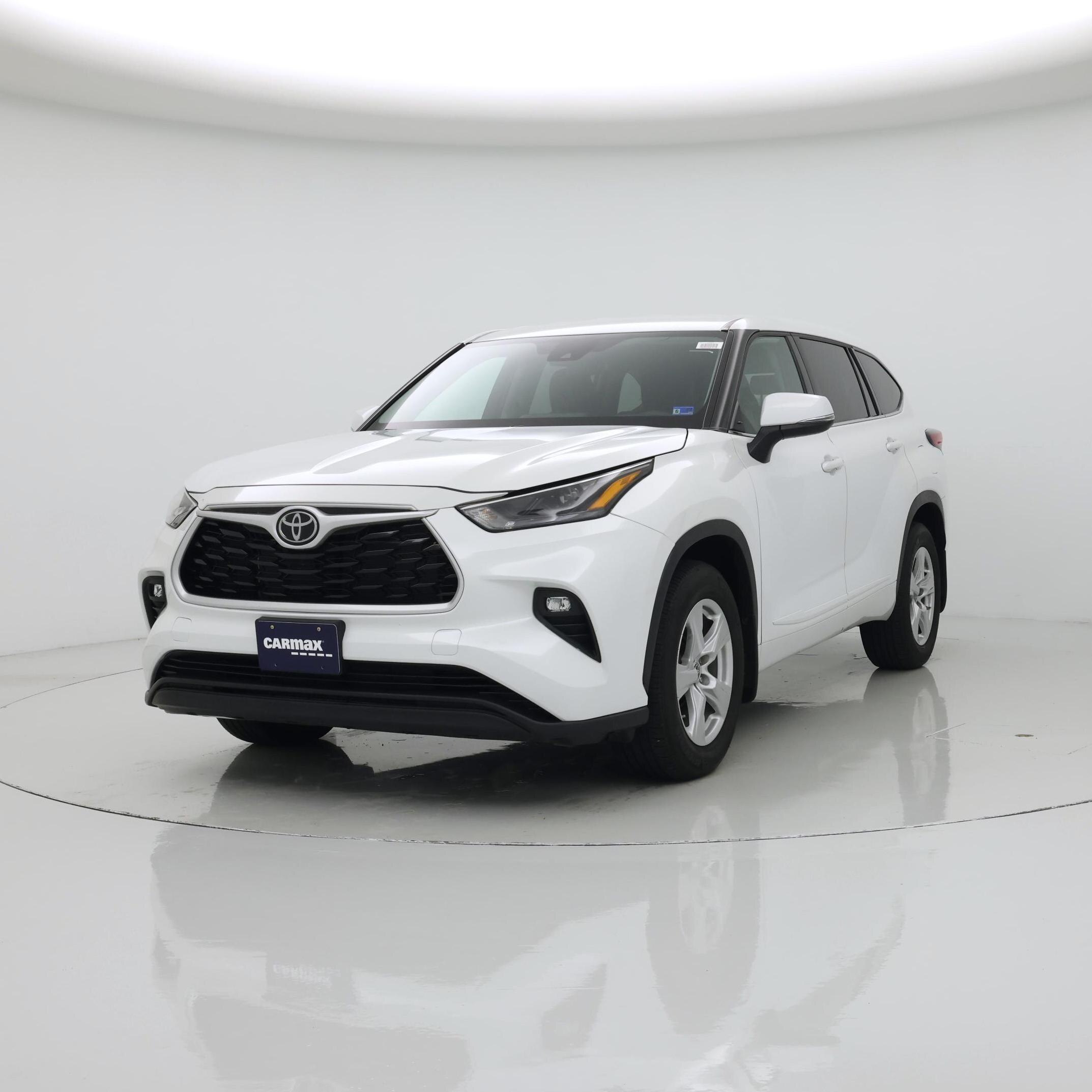 Thumbnail: 2022 Toyota Highlander - 4