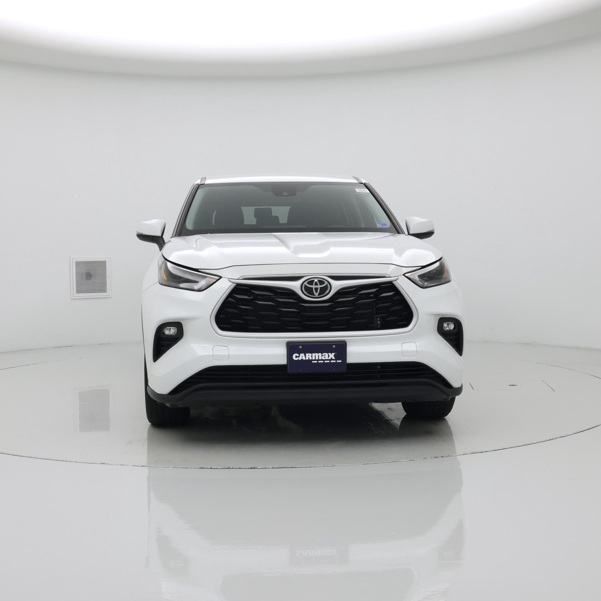 Thumbnail: 2022 Toyota Highlander - 5
