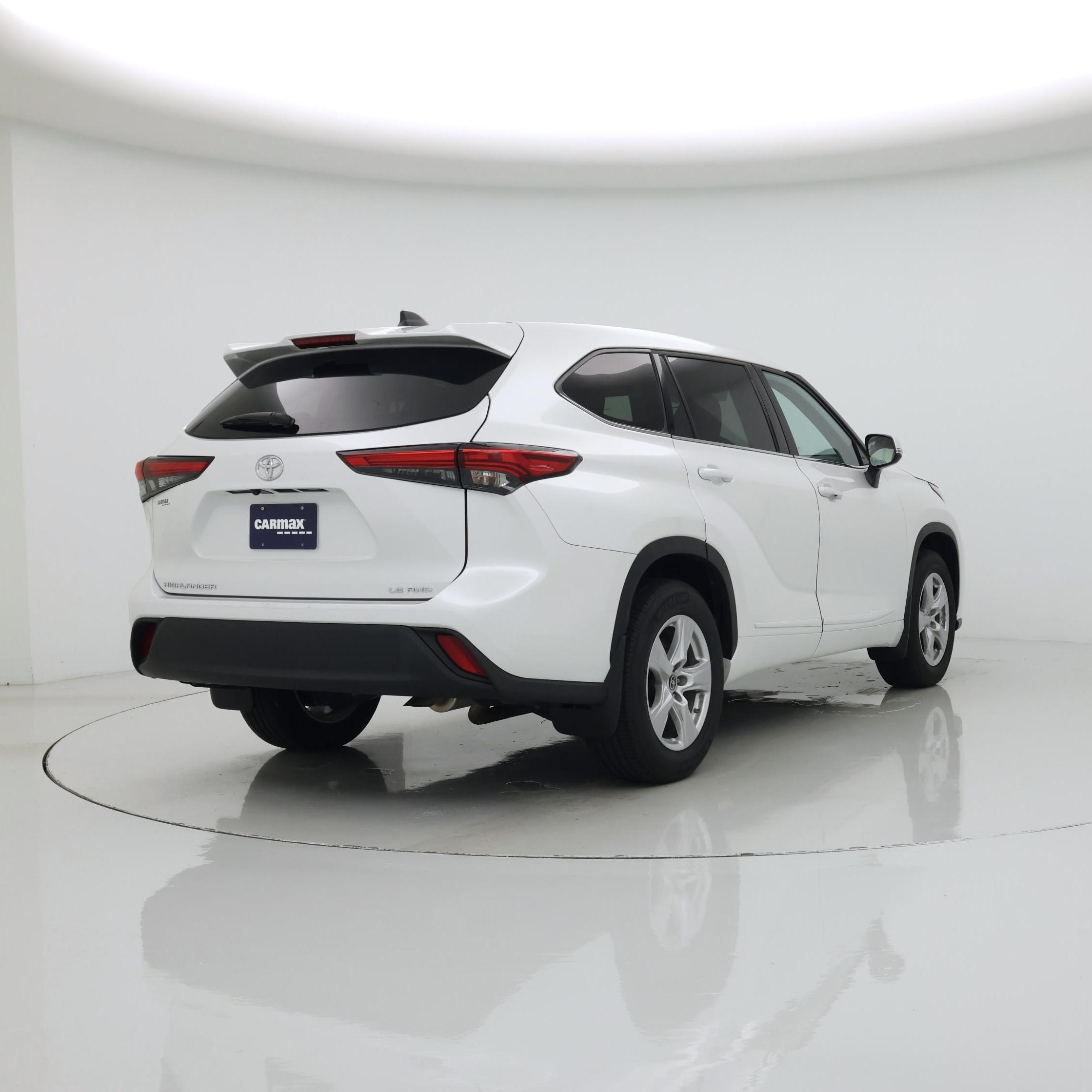 Thumbnail: 2022 Toyota Highlander - 8