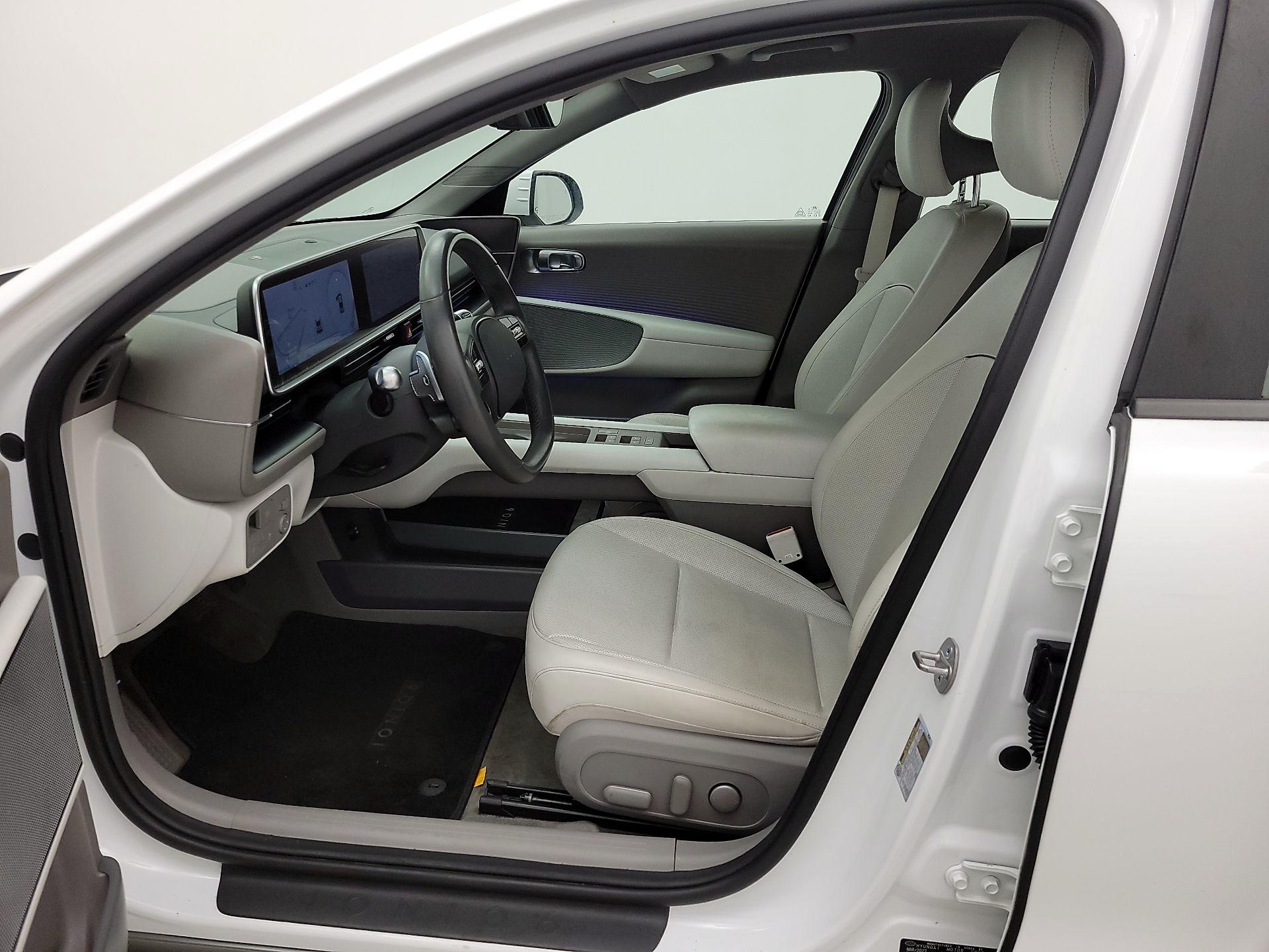 Thumbnail: 2023 Hyundai Ioniq 6 - 11