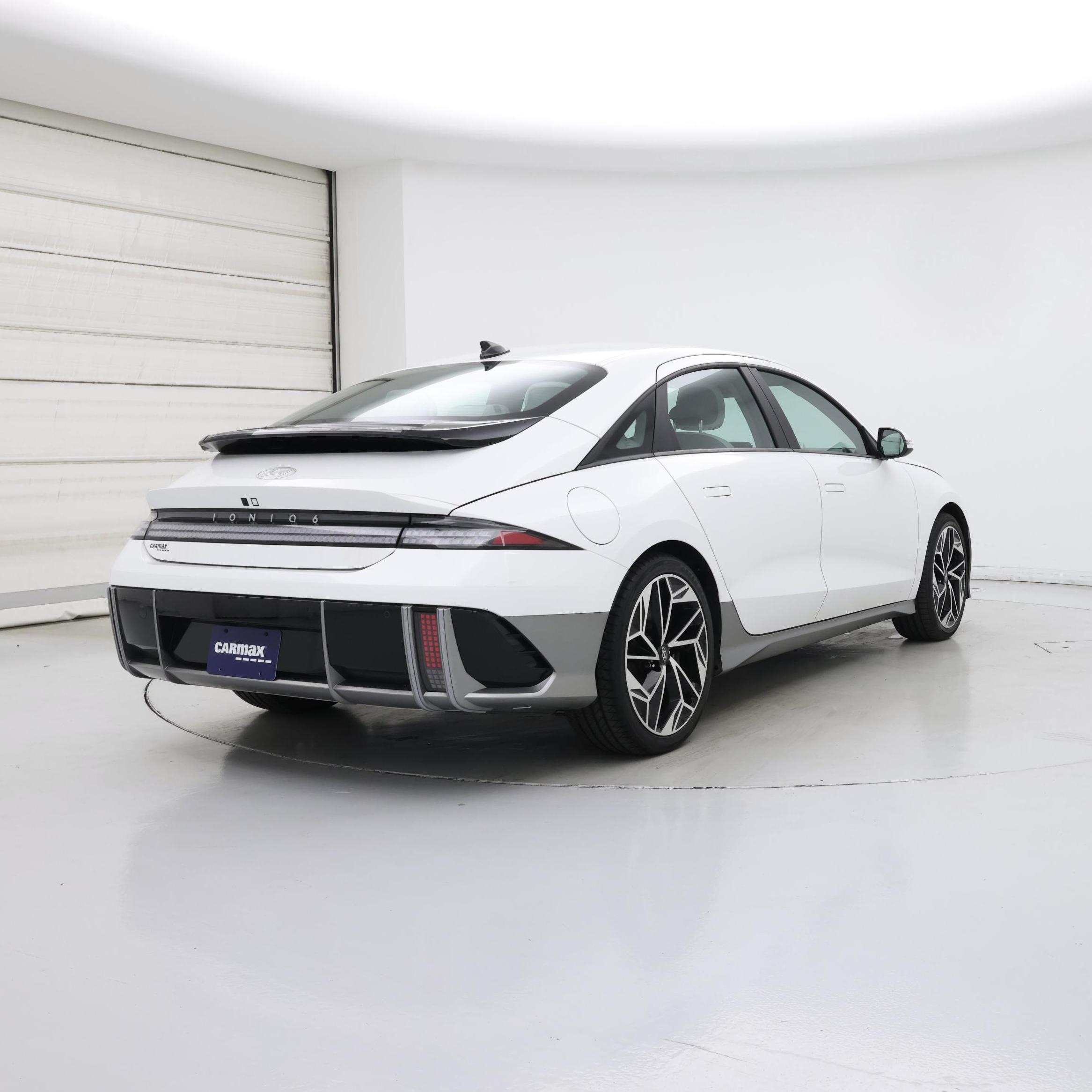 Thumbnail: 2023 Hyundai Ioniq 6 - 8