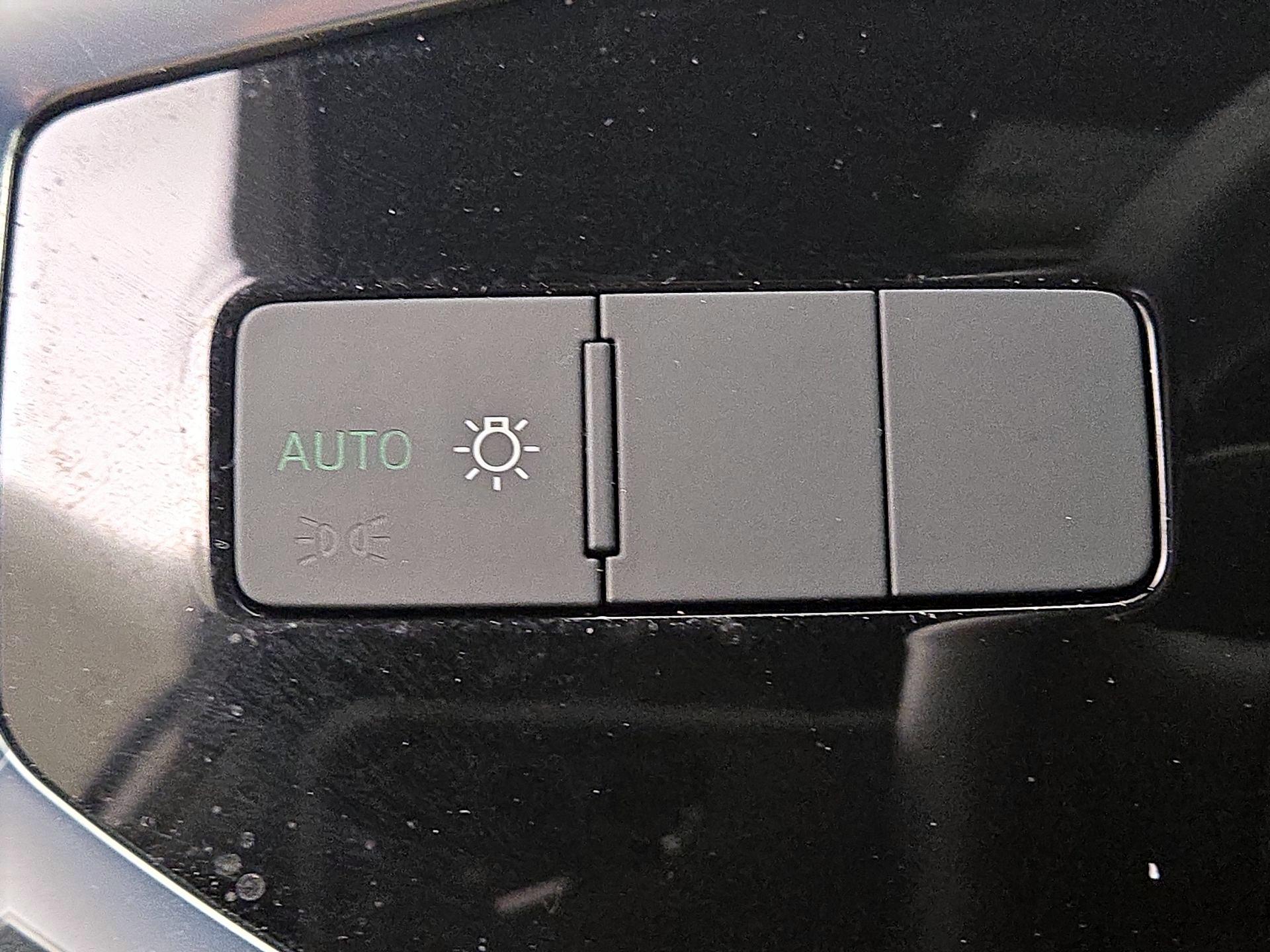 Thumbnail: 2022 Audi Q3 - 13