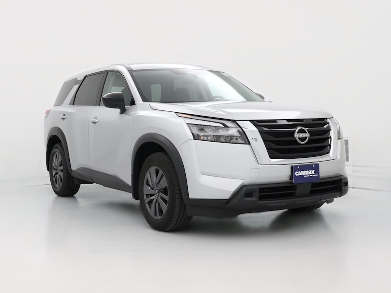 2023 Nissan Pathfinder S
