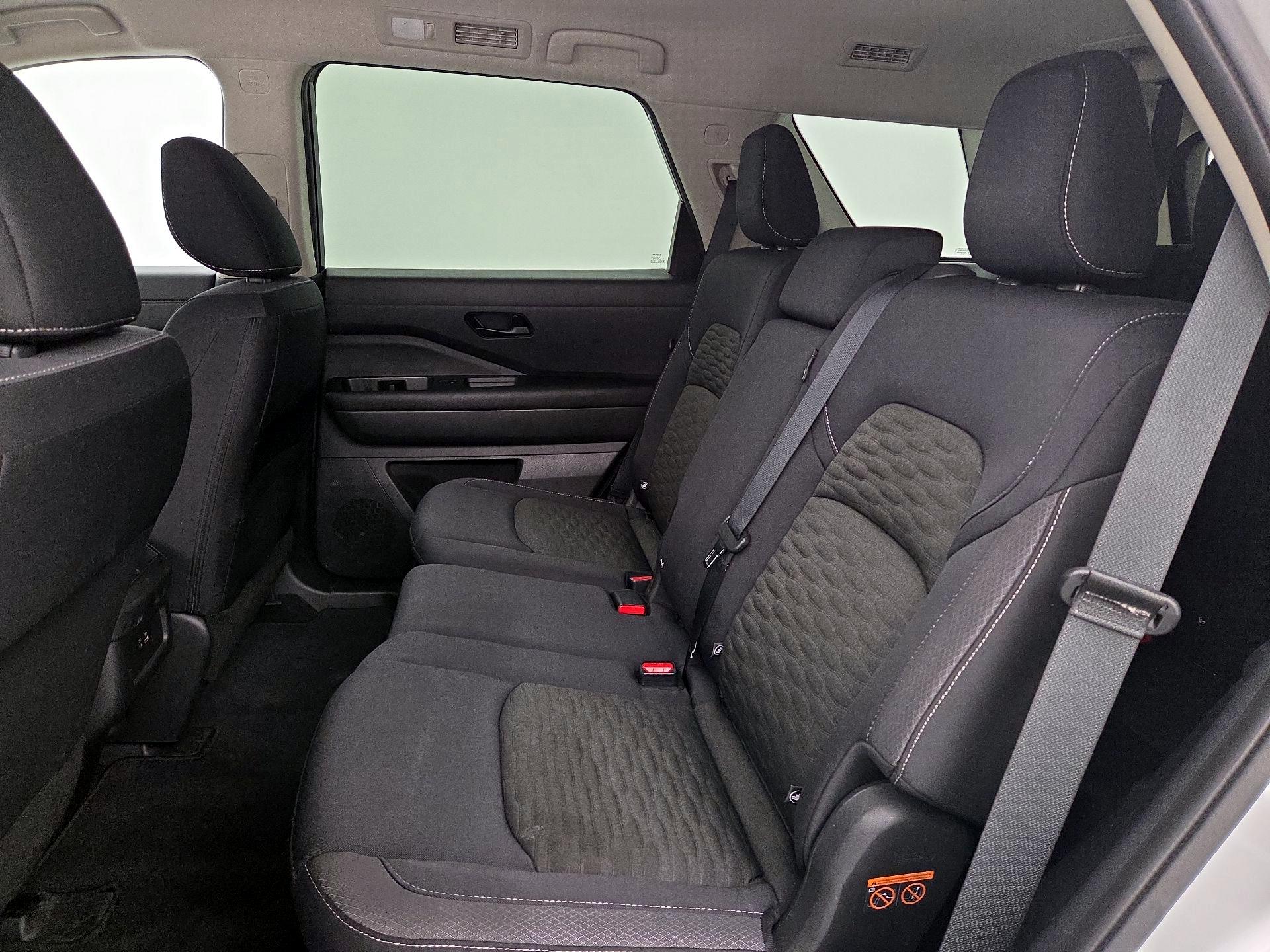 Thumbnail: 2023 Nissan Pathfinder - 19