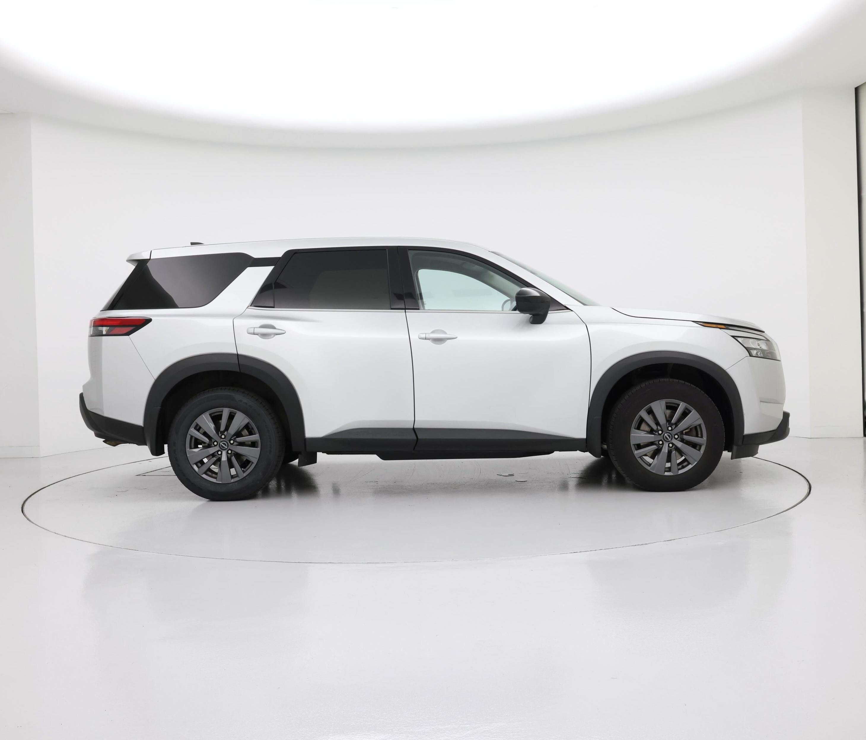 Thumbnail: 2023 Nissan Pathfinder - 7