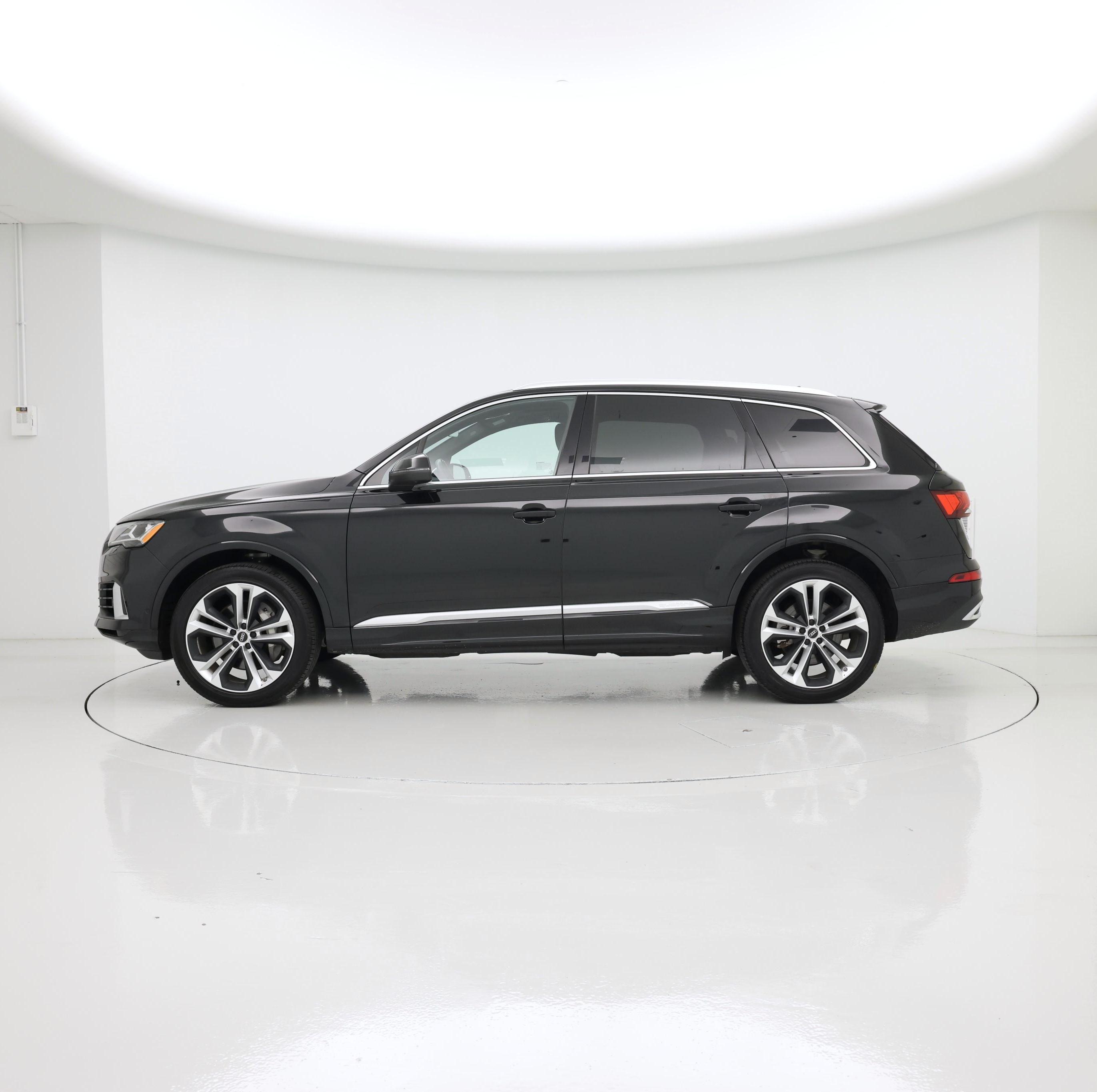 Thumbnail: 2023 Audi Q7 - 3