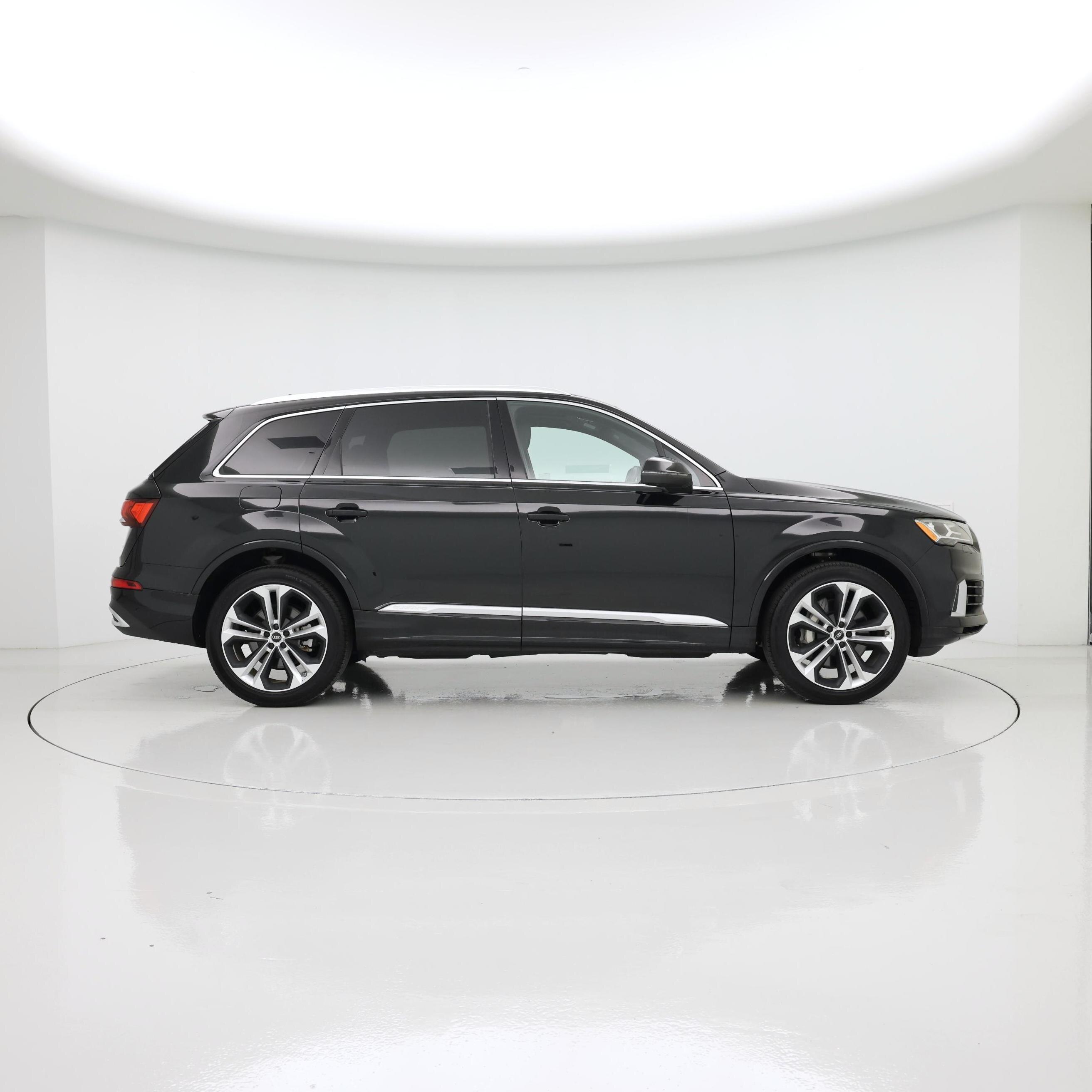 Thumbnail: 2023 Audi Q7 - 7