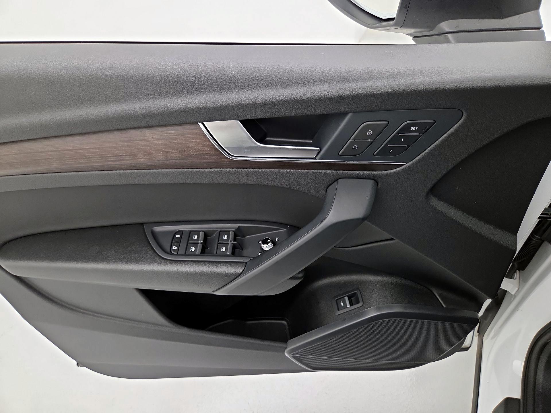 Thumbnail: 2024 Audi Q5 - 12
