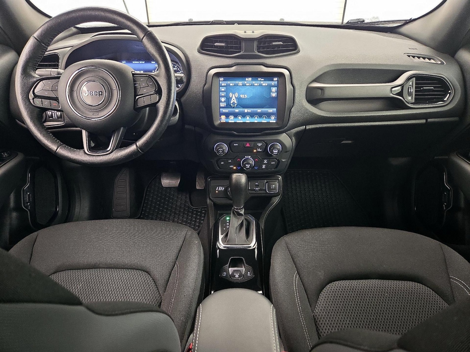 2022 Jeep Renegade Altitude - Photo 10