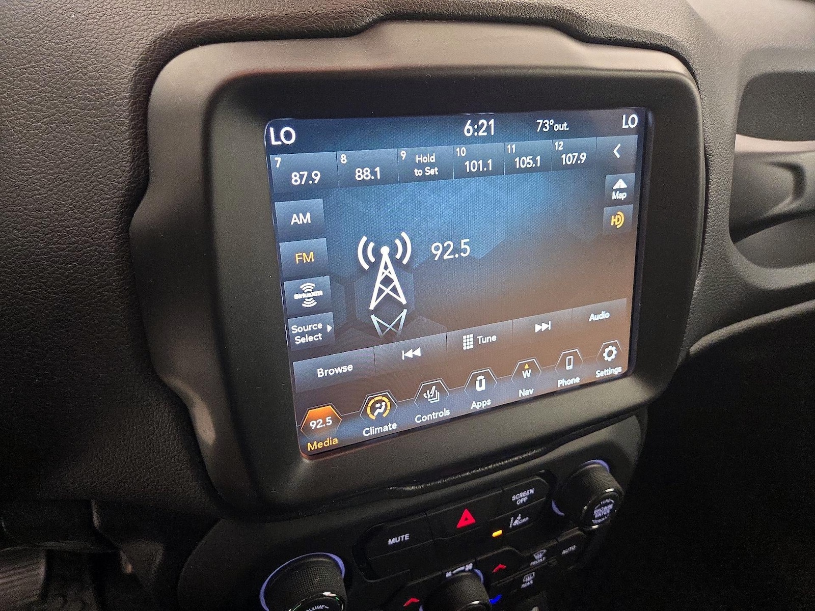 2022 Jeep Renegade Altitude - Photo 17