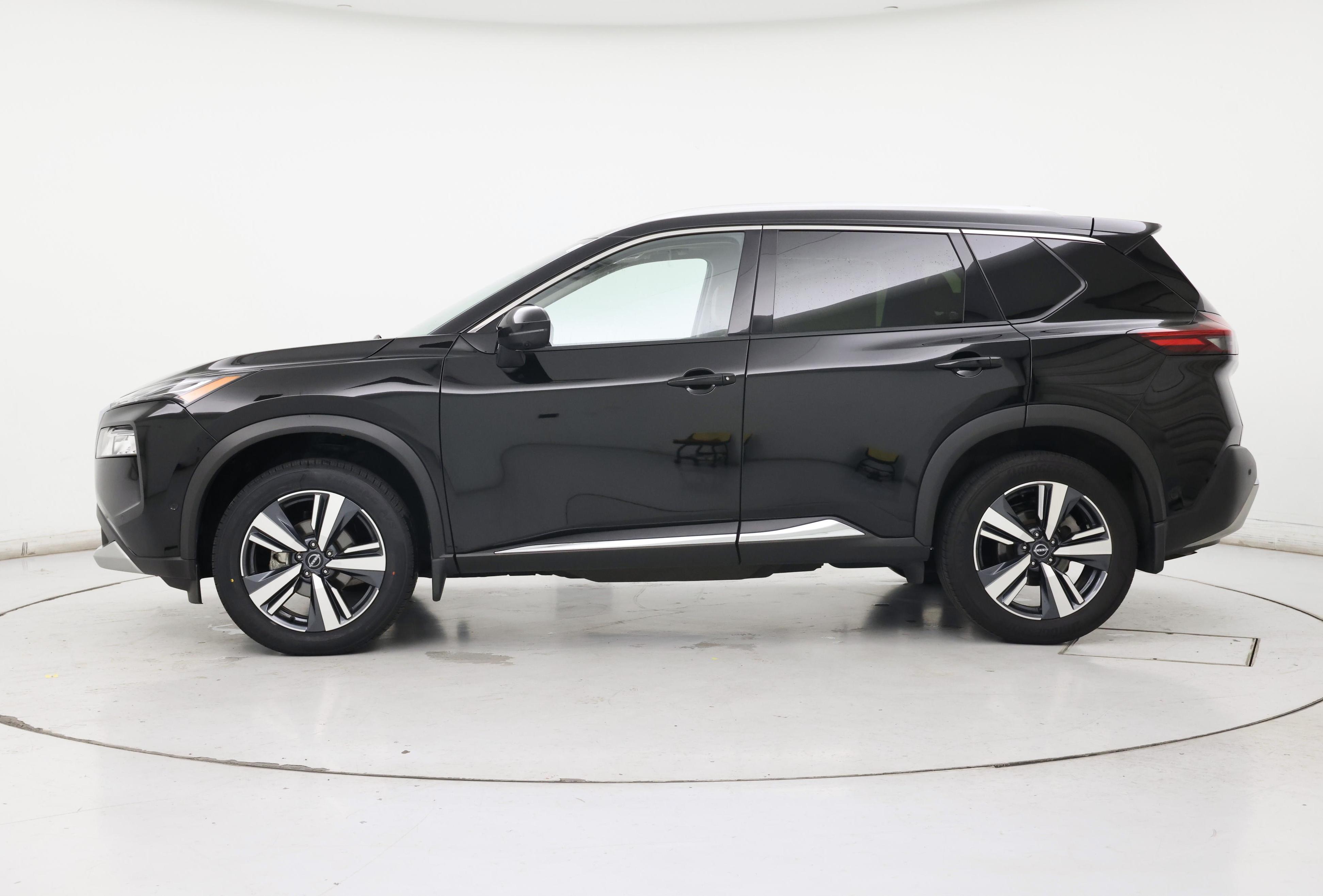 Thumbnail: 2023 Nissan Rogue - 3