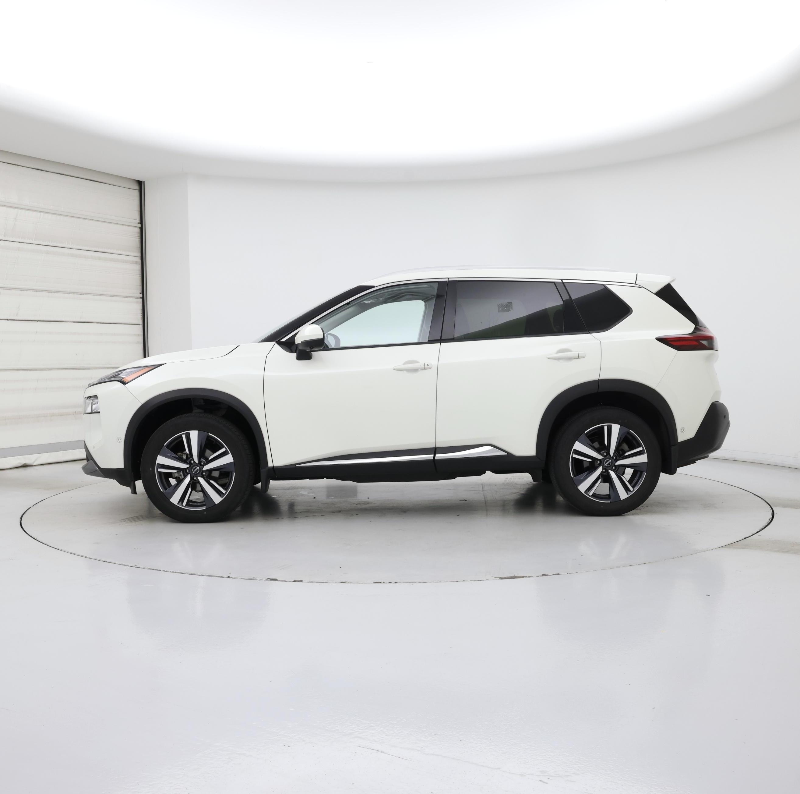 Thumbnail: 2023 Nissan Rogue - 3