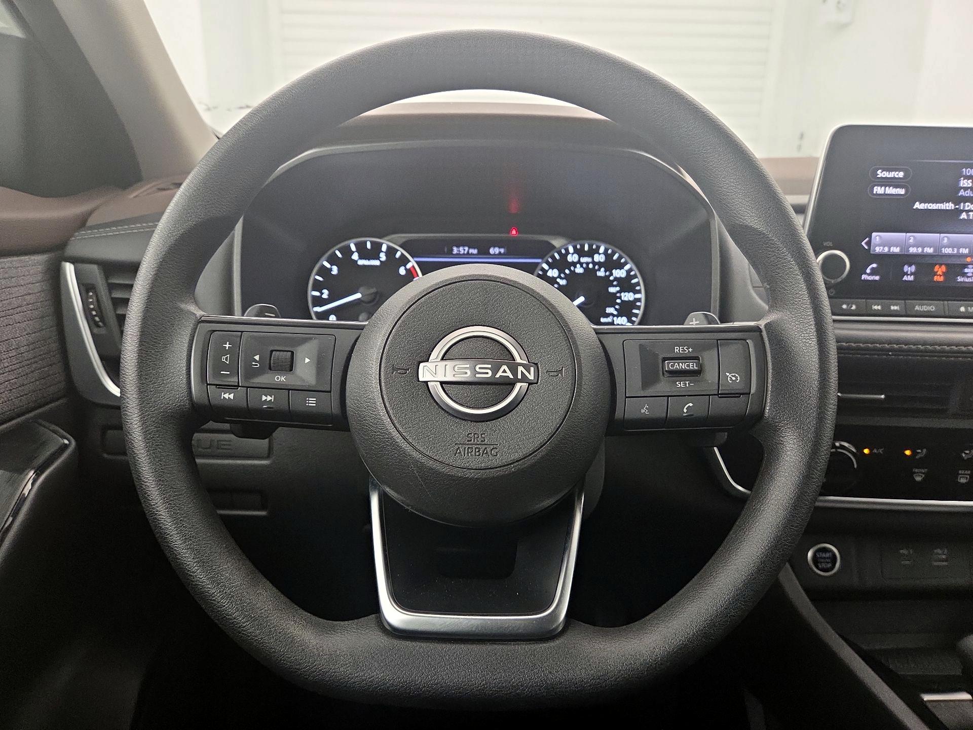 Thumbnail: 2023 Nissan Rogue - 10