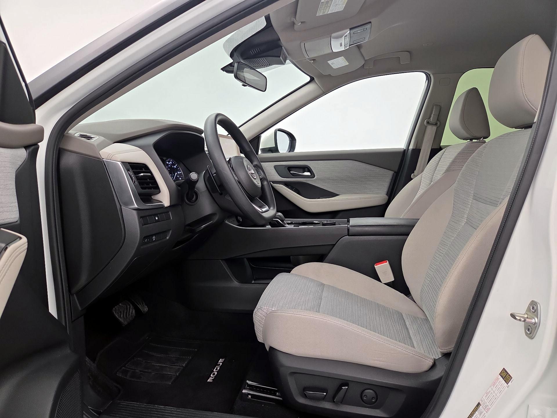 Thumbnail: 2023 Nissan Rogue - 11