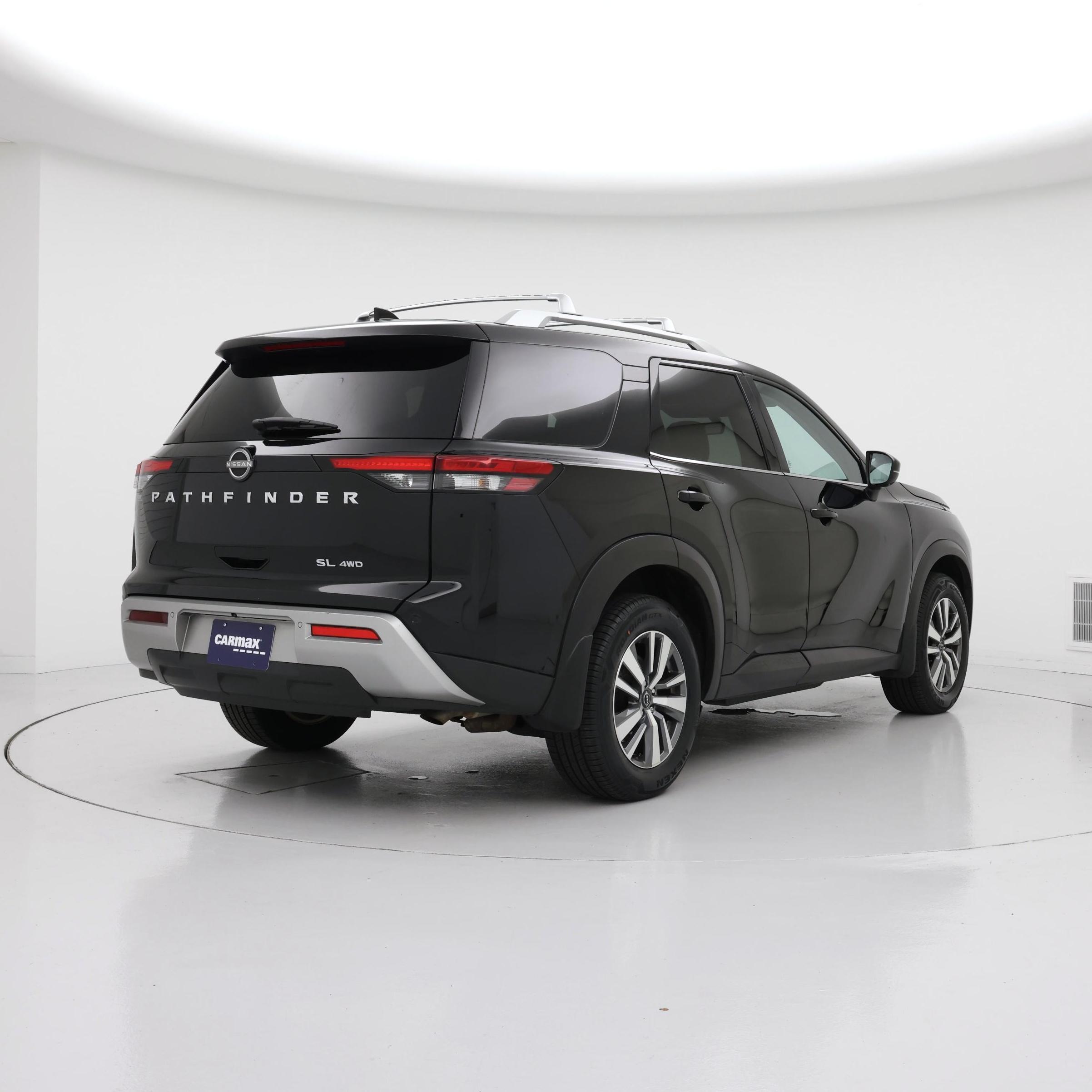 Thumbnail: 2023 Nissan Pathfinder - 8