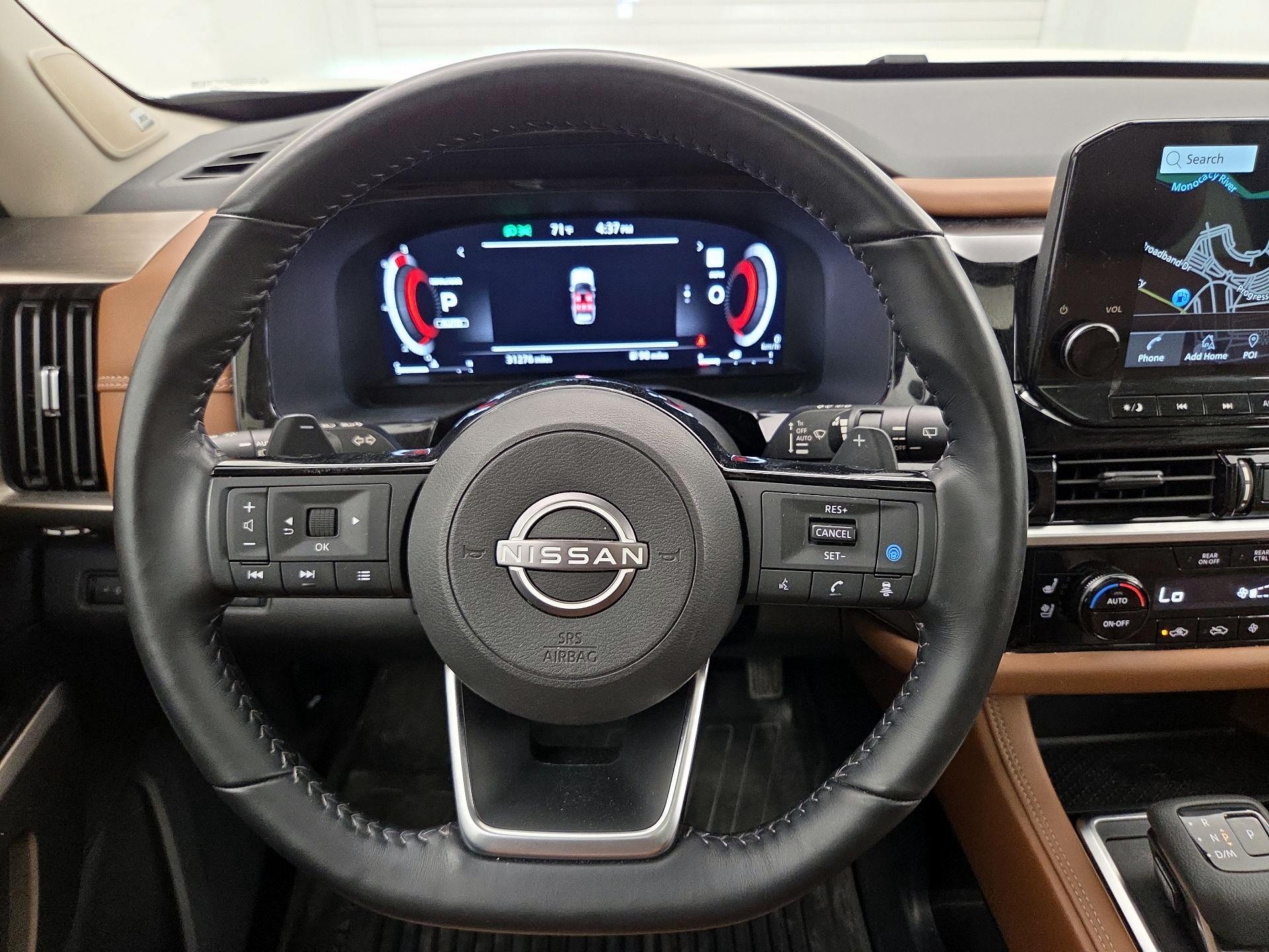 Thumbnail: 2023 Nissan Pathfinder - 10