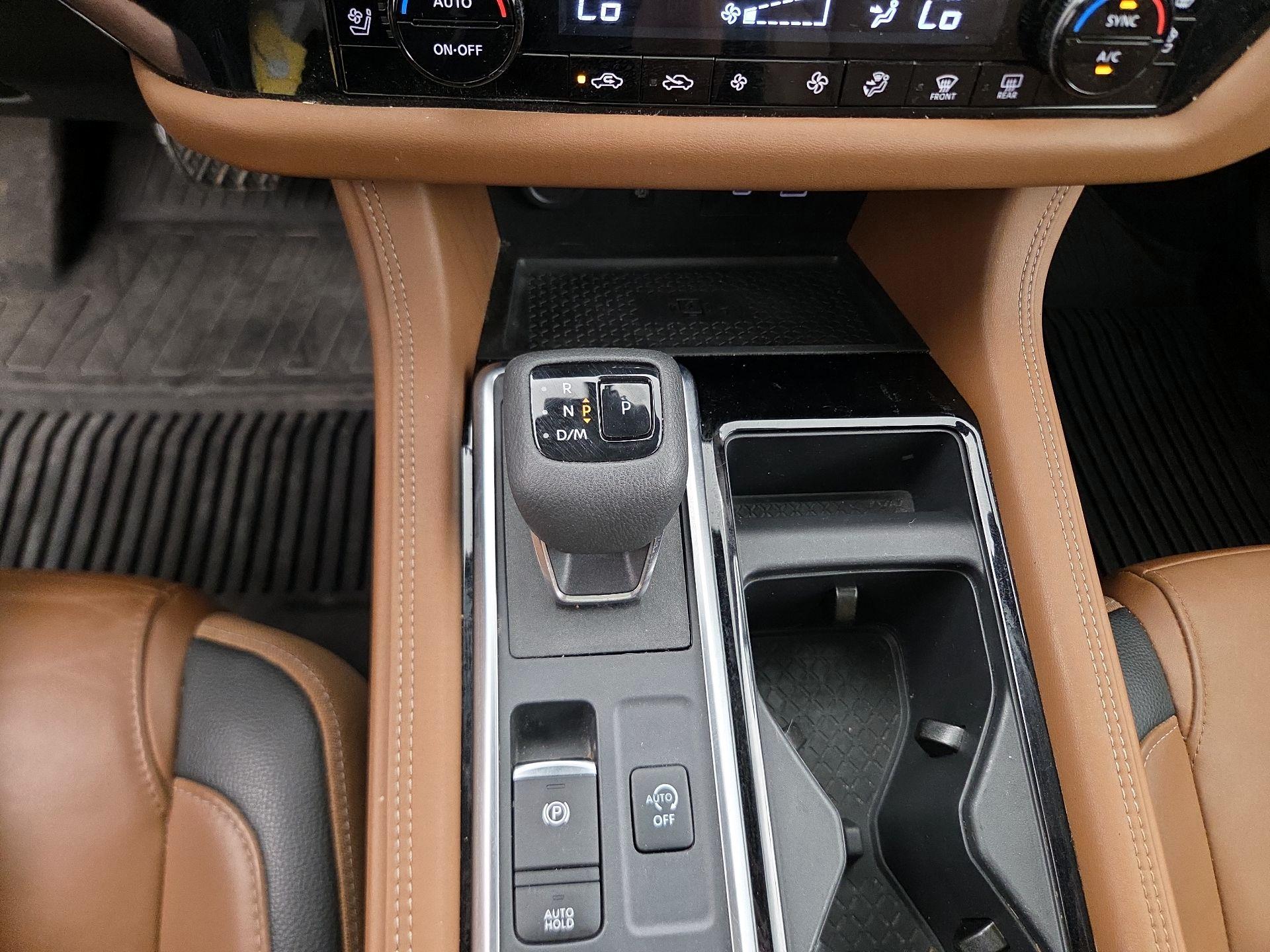 Thumbnail: 2023 Nissan Pathfinder - 18