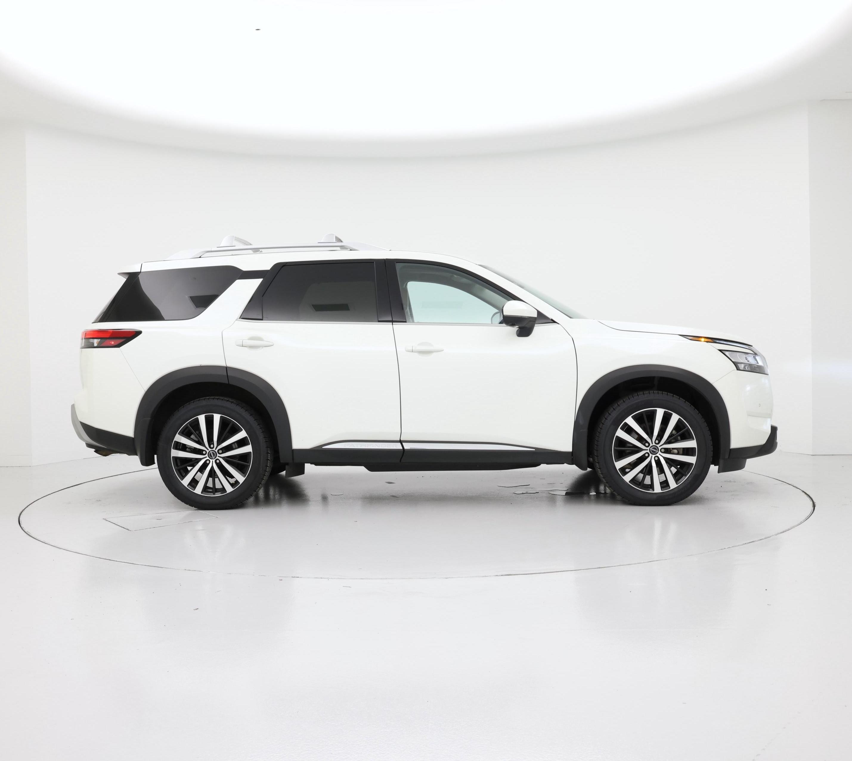 Thumbnail: 2023 Nissan Pathfinder - 7