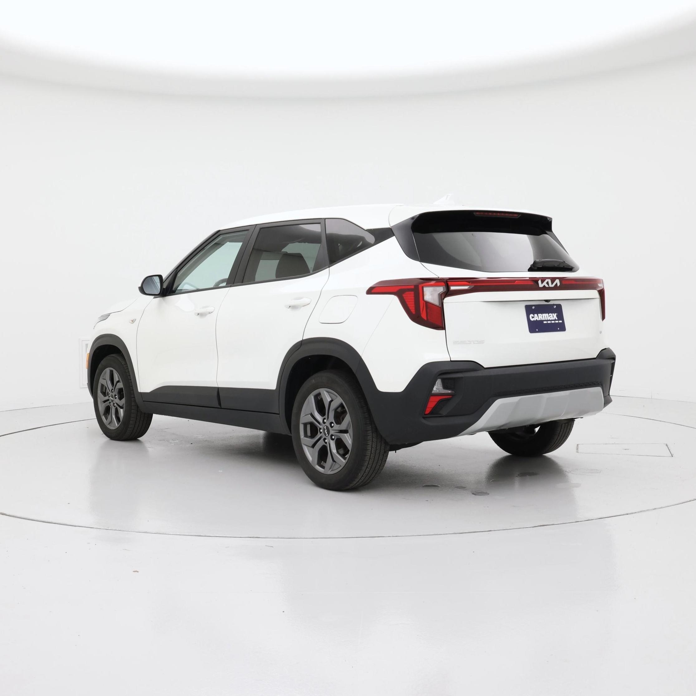 Thumbnail: 2024 Kia Seltos - 2
